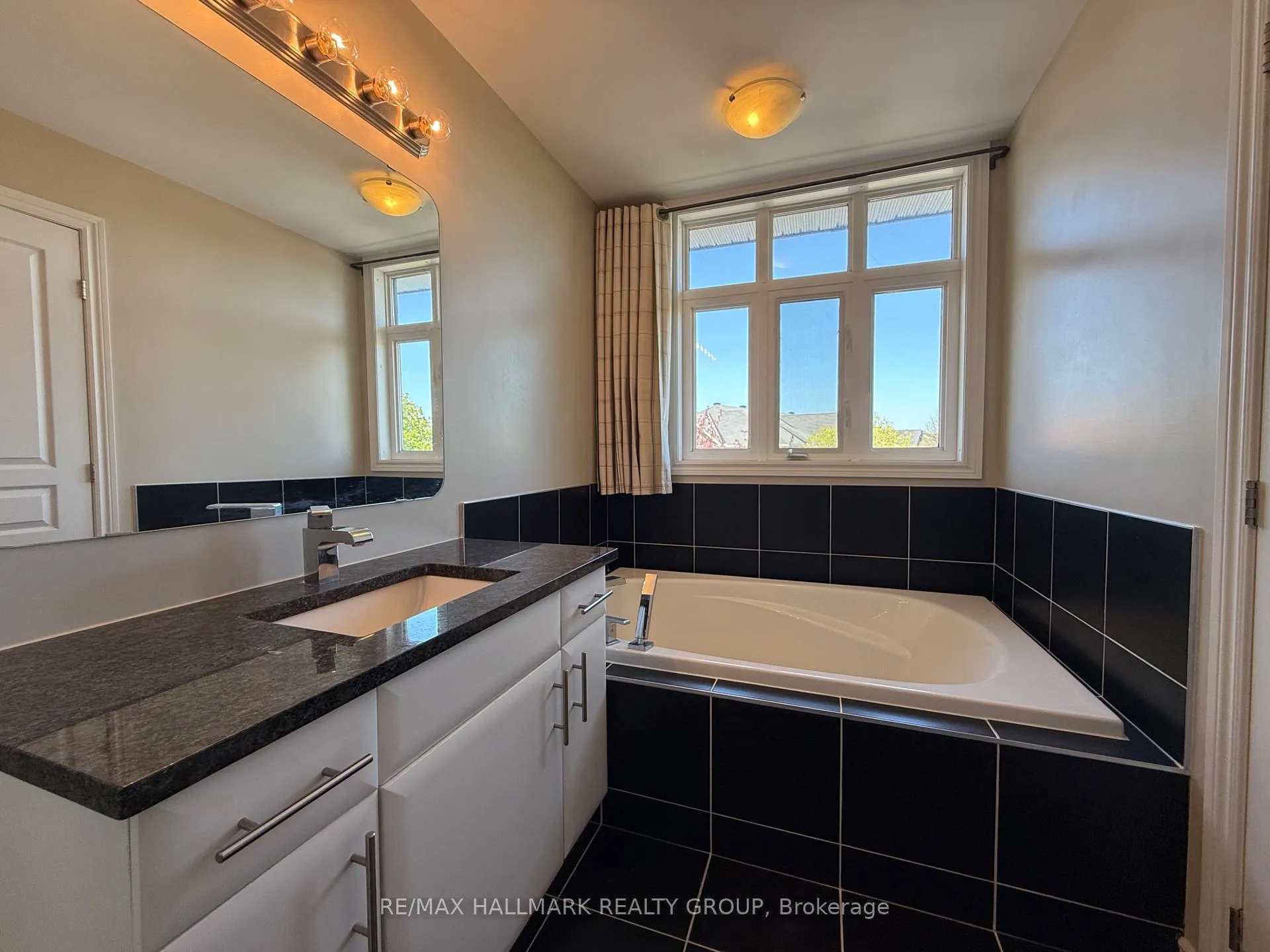 Photo 16 of 1158 Tischart Crescent, Ottawa, Kanata - Kanata Lakes/Heritage Hills — HOMEH