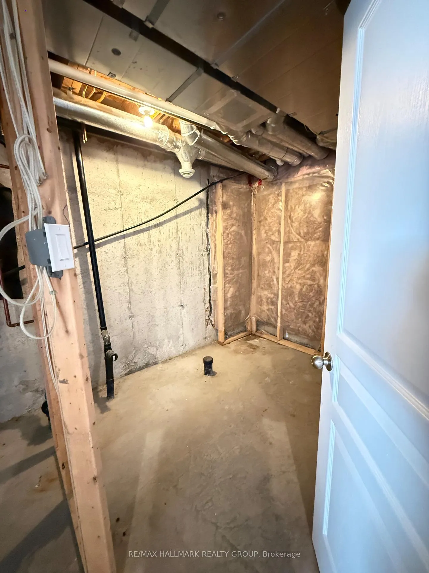 Photo 21 of 1158 Tischart Crescent, Ottawa, Kanata - Kanata Lakes/Heritage Hills — HOMEH