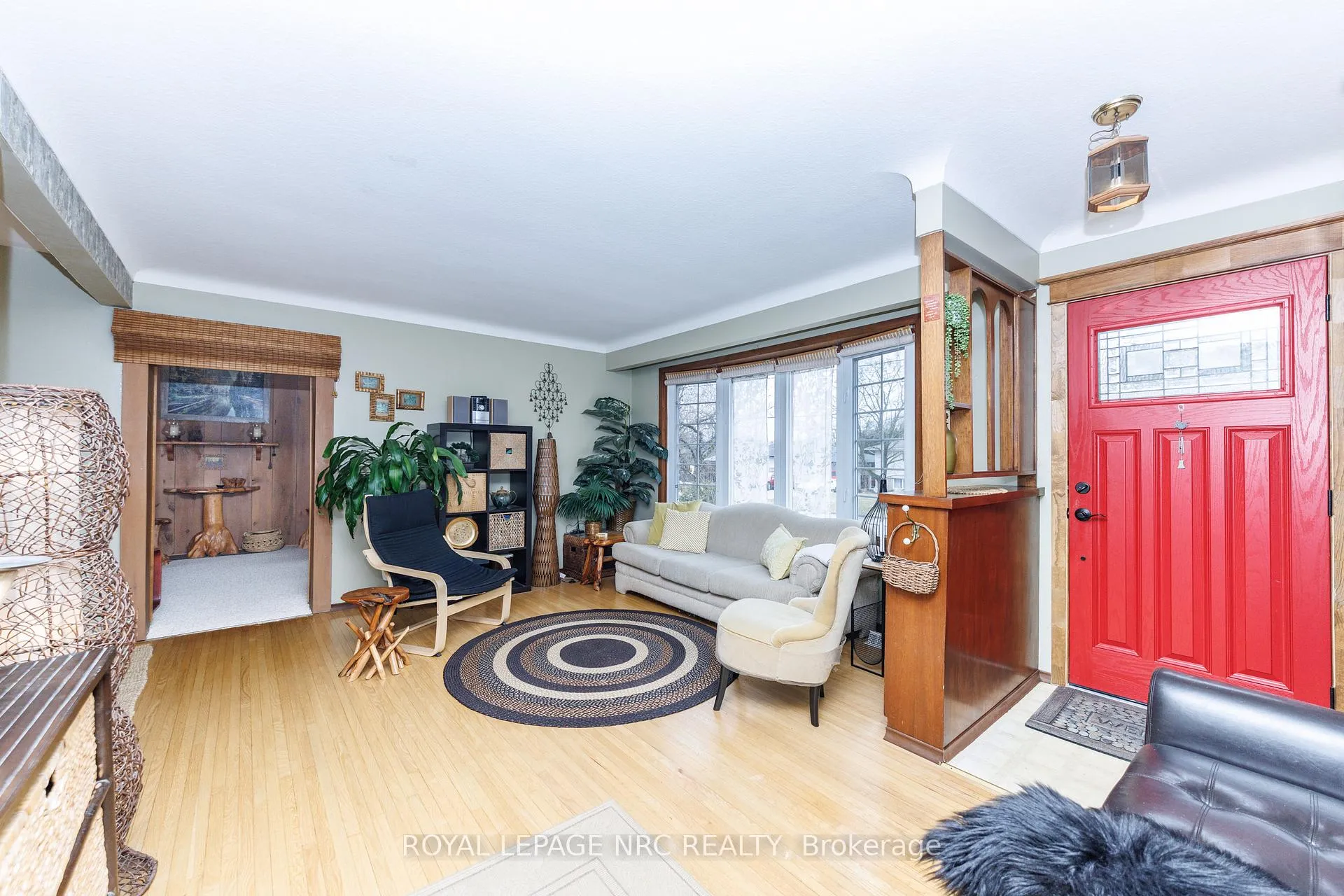 Photo 7 of 16 Rosemore Road, St. Catharines, Rykert/Vansickle — HOMEH
