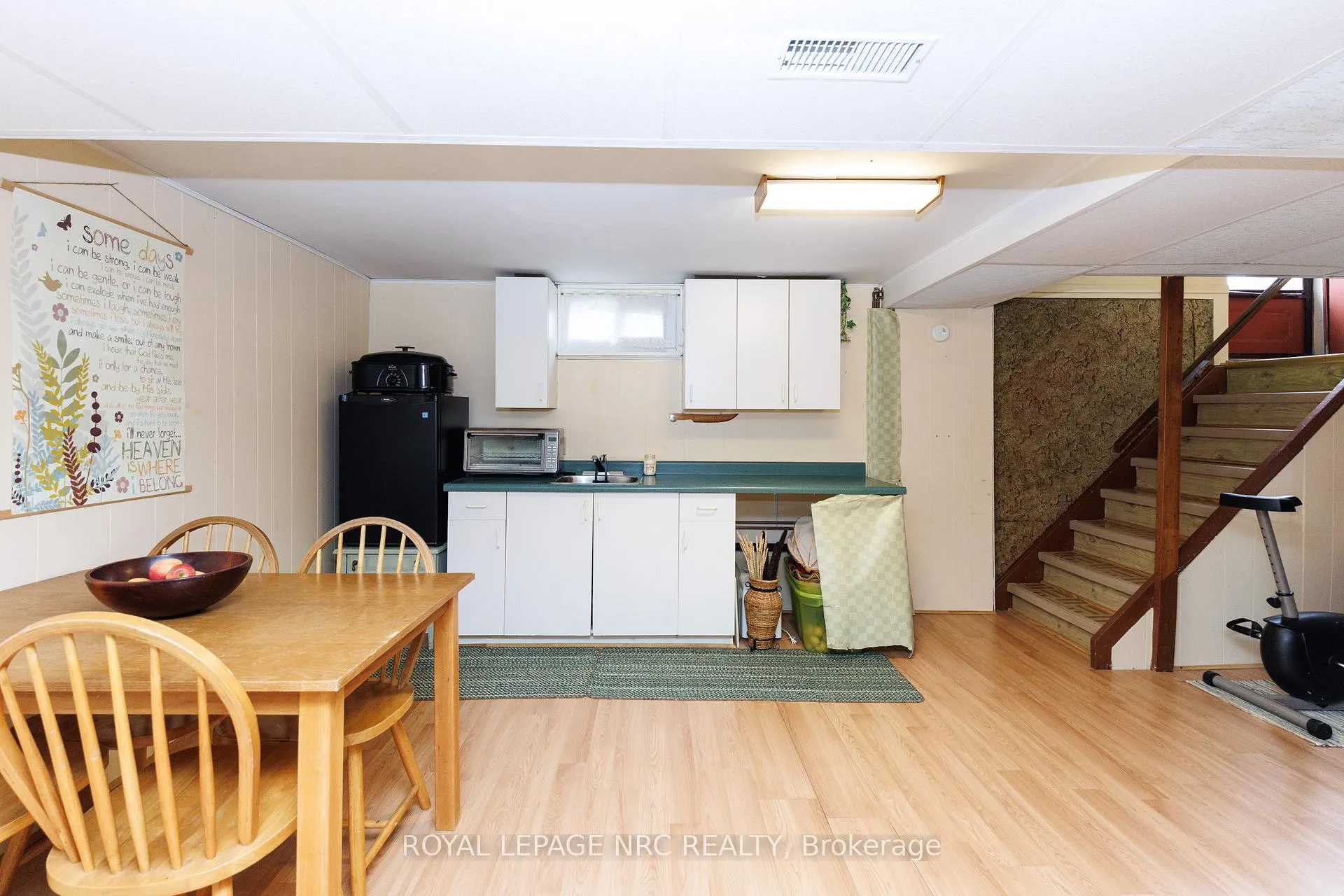 Photo 27 of 16 Rosemore Road, St. Catharines, Rykert/Vansickle — HOMEH