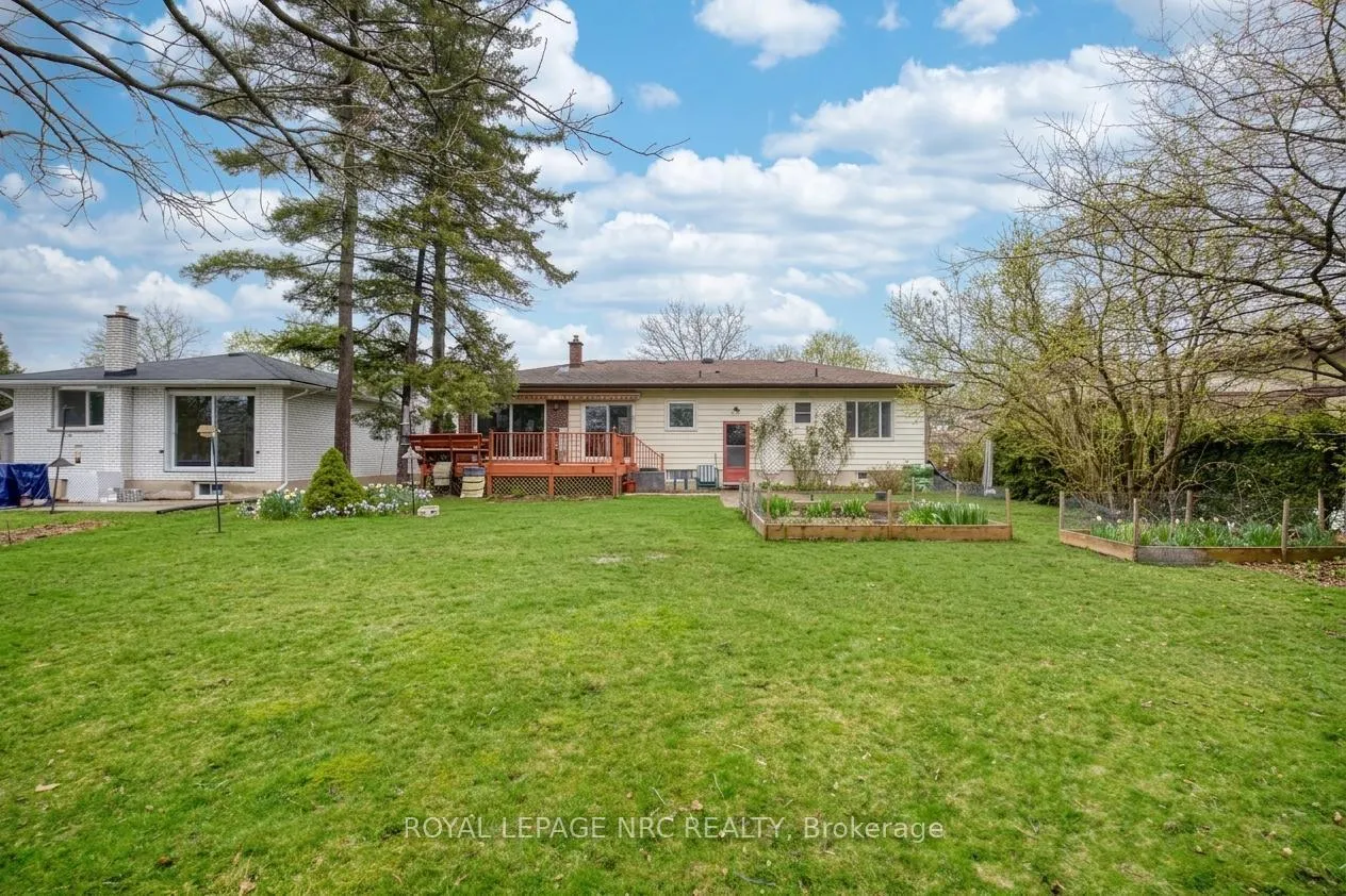 Photo 35 of 16 Rosemore Road, St. Catharines, Rykert/Vansickle — HOMEH