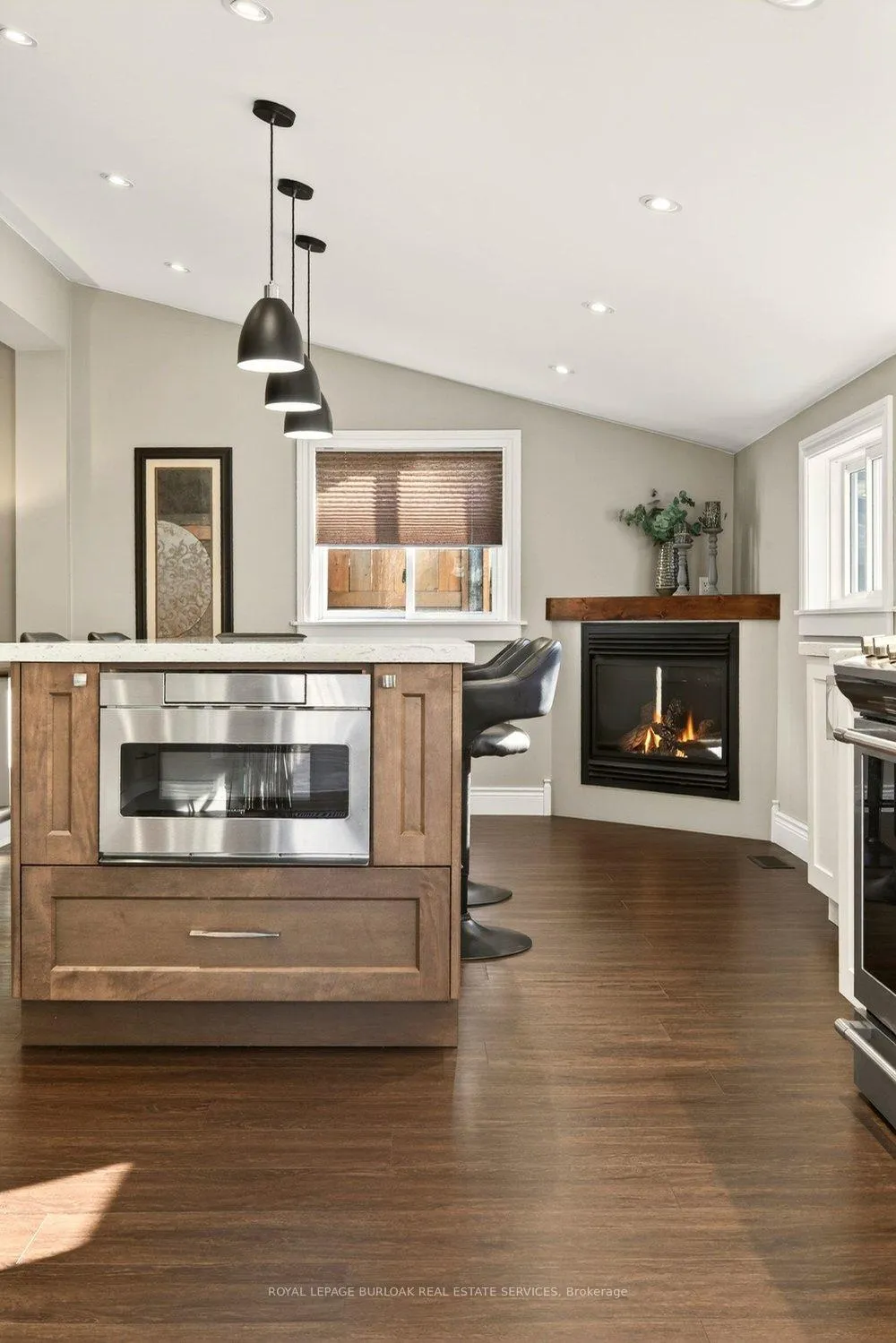 Photo 18 of 44 James Street, Hamilton, Dundas — HOMEH