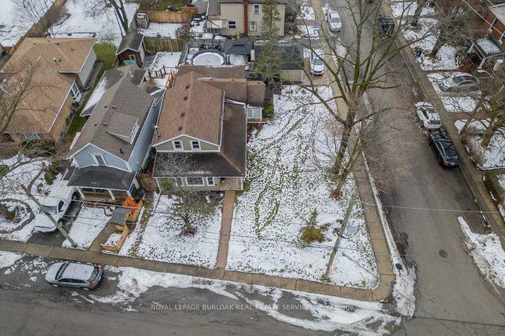 Photo 32 of 44 James Street, Hamilton, Dundas — HOMEH