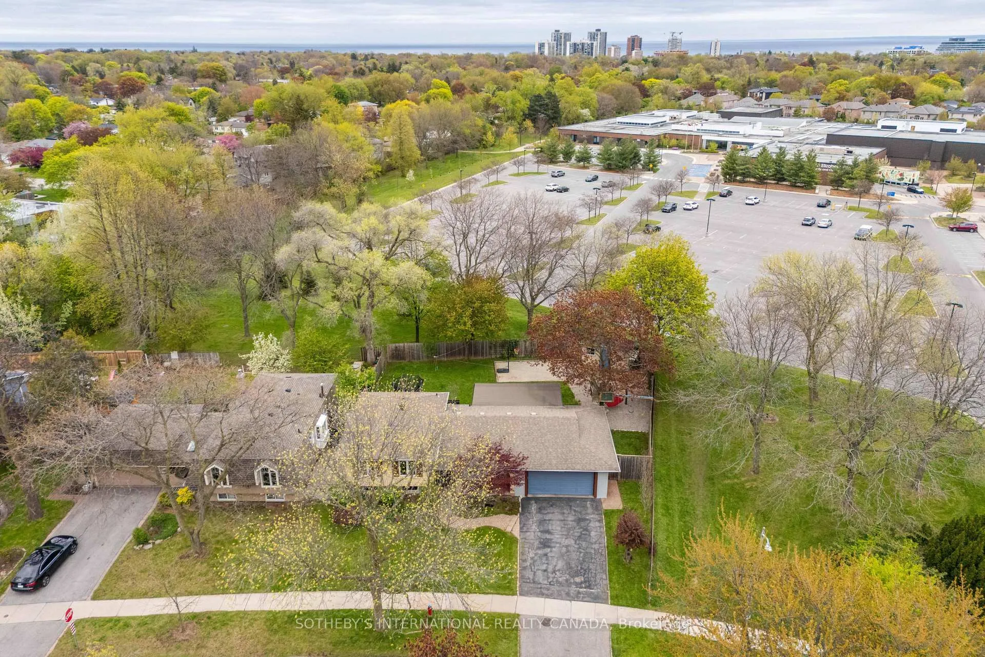 Photo 11 of 2290 Bridge Road, Oakville, West — HOMEH