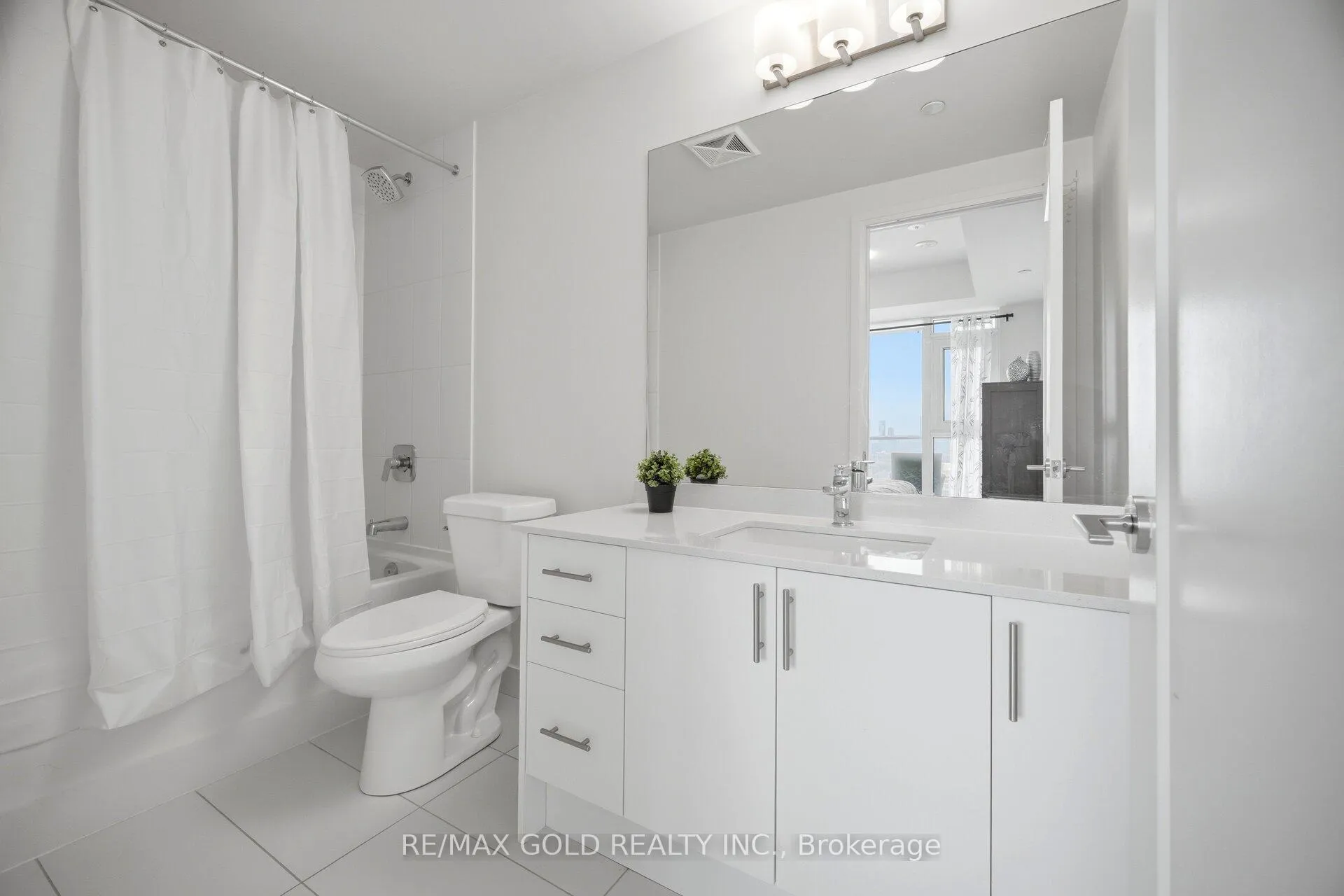 Photo 30 of Unit 1421, 8960 Jane Street, Vaughan, Concord — HOMEH