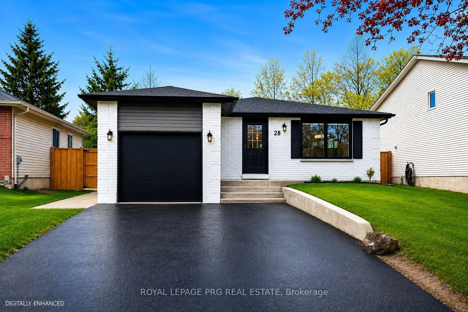 Photo 1 of 26 Hickling Trail, Barrie, Grove East — HOMEH