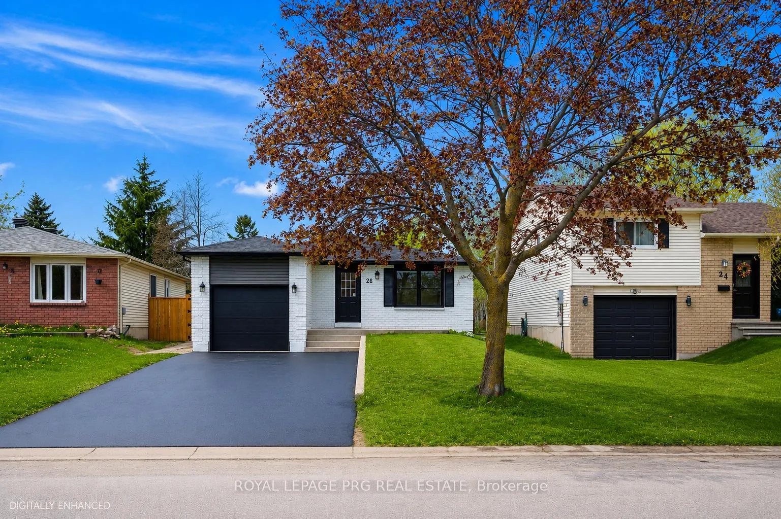 Photo 23 of 26 Hickling Trail, Barrie, Grove East — HOMEH
