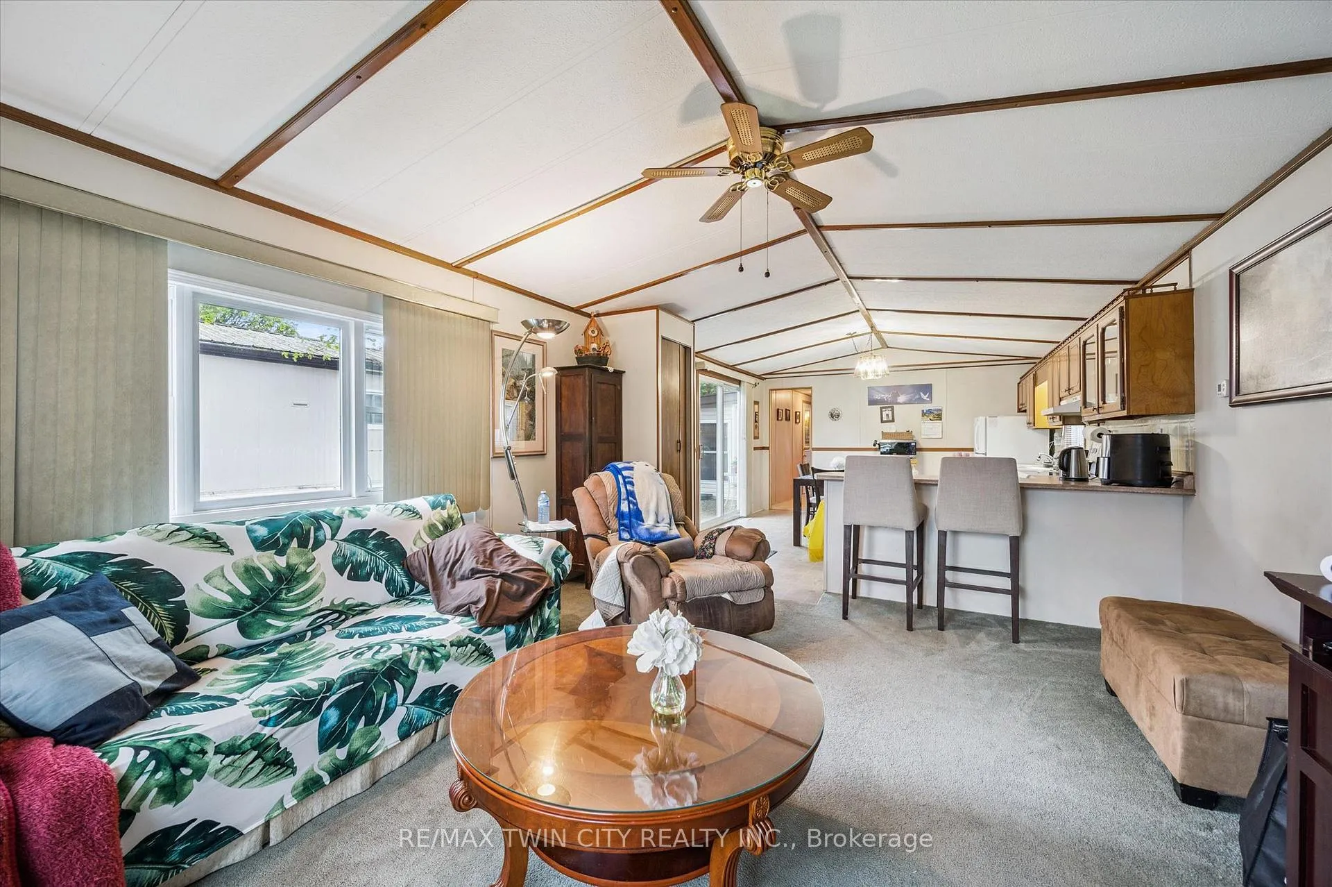 Photo 11 of 1294 8th Concession Road W, Hamilton, Rural Flamborough — HOMEH