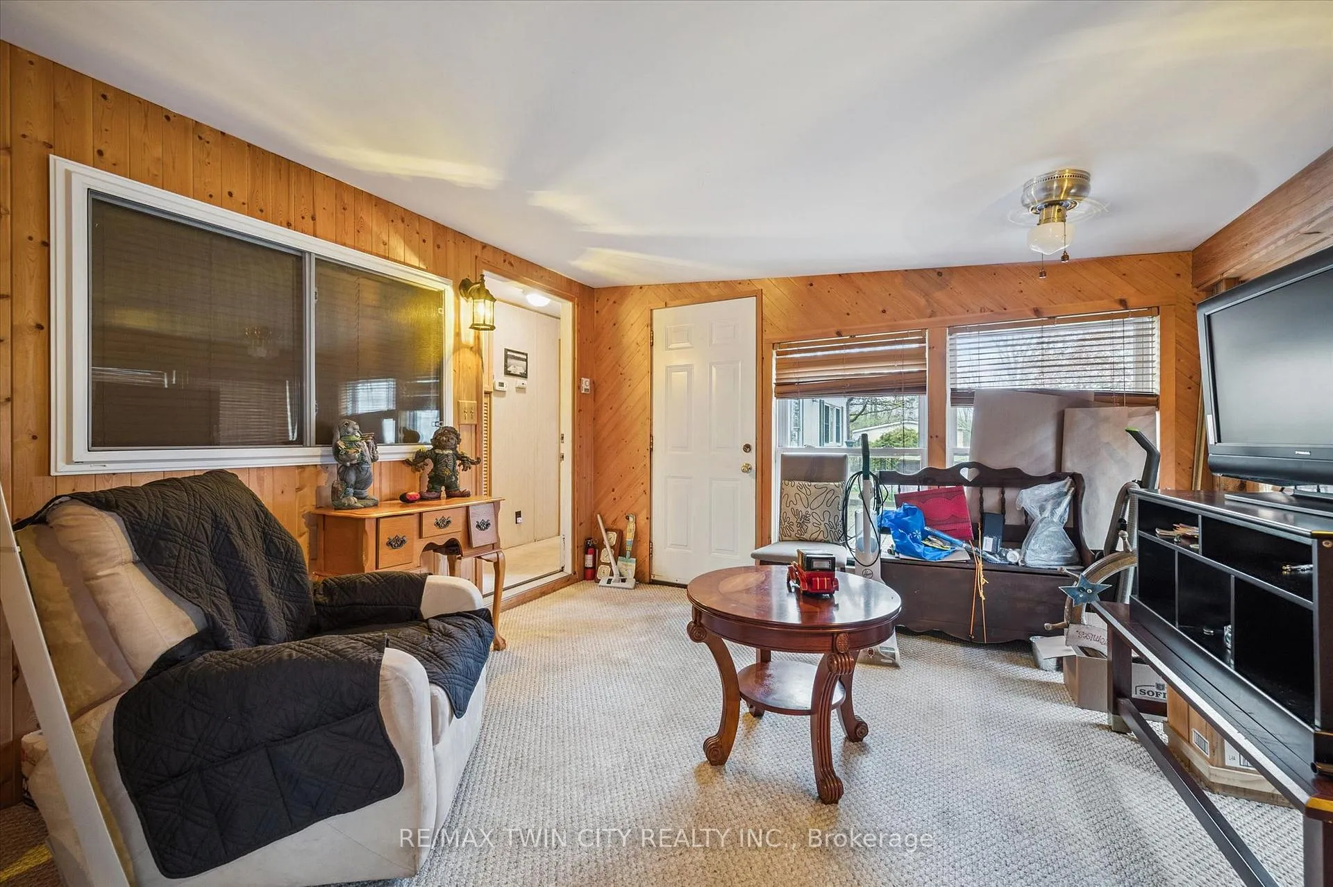 Photo 21 of 1294 8th Concession Road W, Hamilton, Rural Flamborough — HOMEH