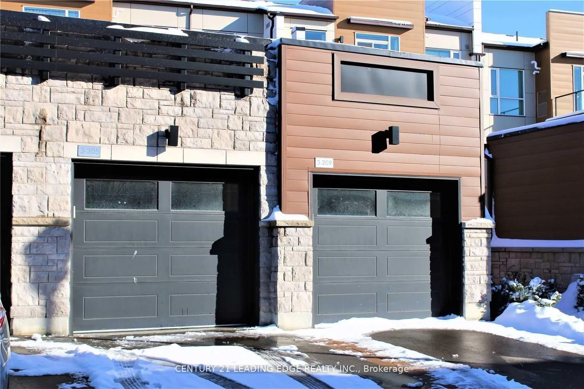 Photo 2 of Unit 305, 2375 Bronte Road W, Oakville, Westmount — HOMEH
