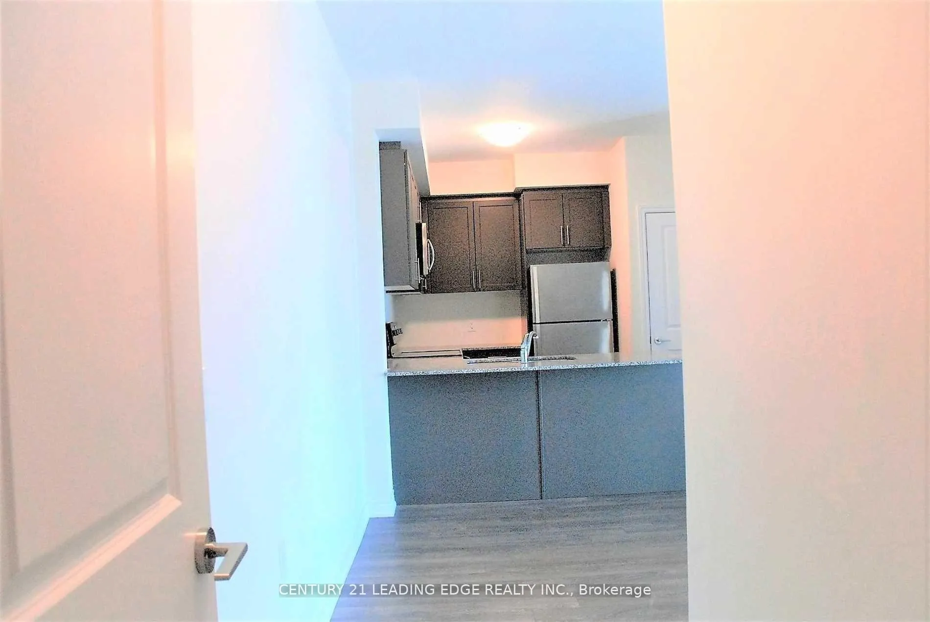 Photo 3 of Unit 305, 2375 Bronte Road W, Oakville, Westmount — HOMEH