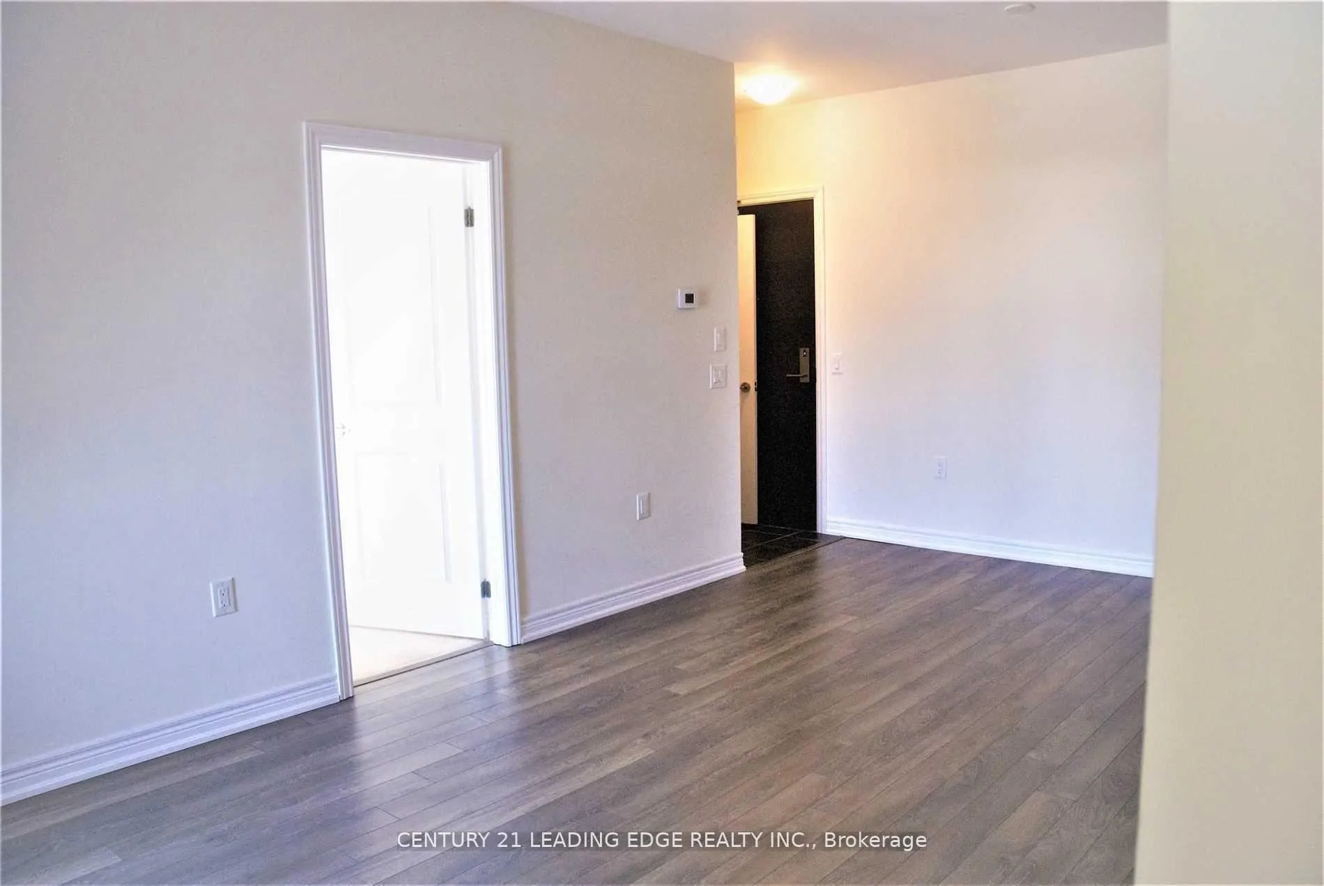 Photo 6 of Unit 305, 2375 Bronte Road W, Oakville, Westmount — HOMEH