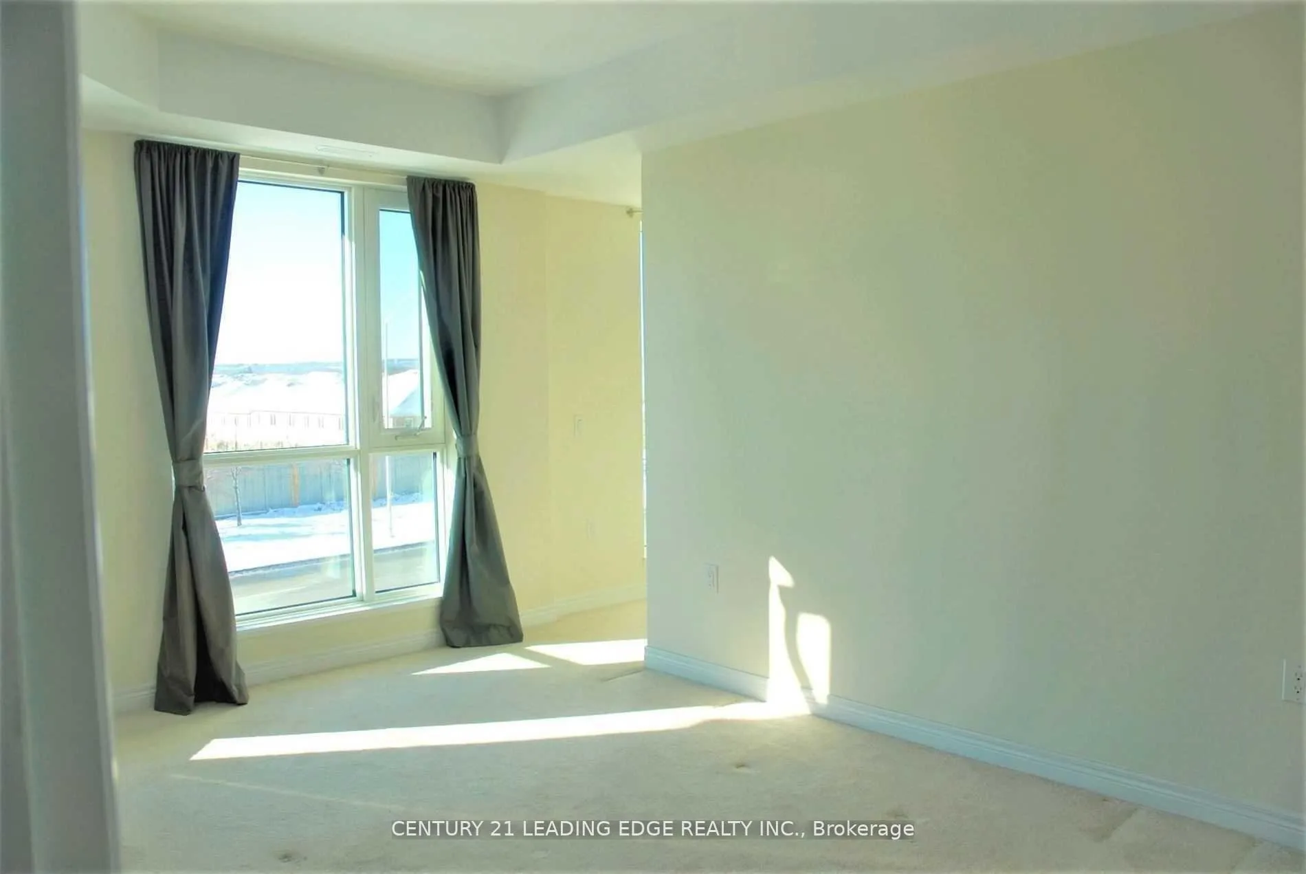 Photo 9 of Unit 305, 2375 Bronte Road W, Oakville, Westmount — HOMEH