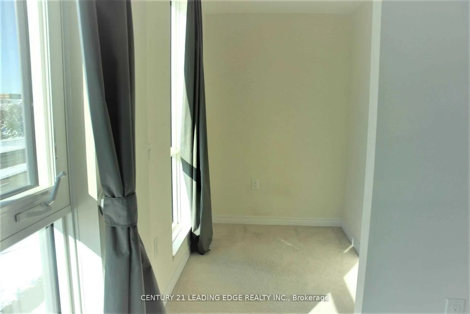 Photo 10 of Unit 305, 2375 Bronte Road W, Oakville, Westmount — HOMEH