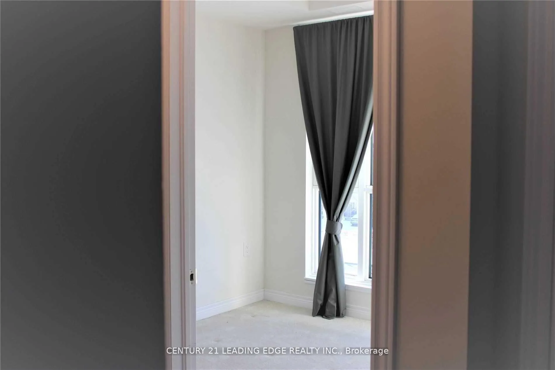 Photo 13 of Unit 305, 2375 Bronte Road W, Oakville, Westmount — HOMEH