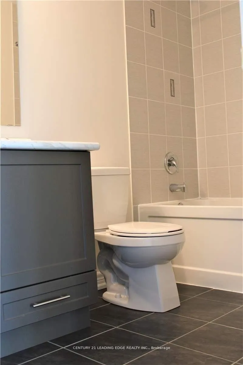 Photo 16 of Unit 305, 2375 Bronte Road W, Oakville, Westmount — HOMEH