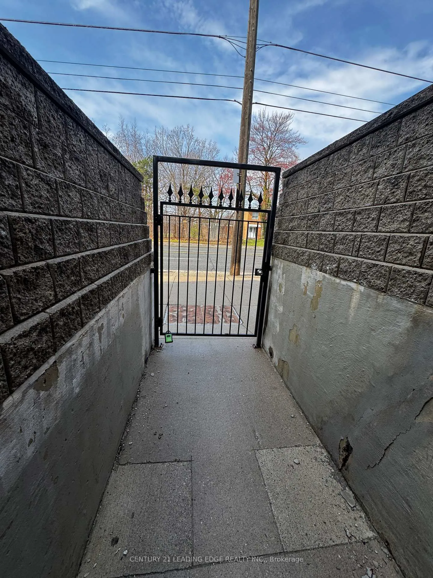 Photo 24 of Unit 305, 2375 Bronte Road W, Oakville, Westmount — HOMEH