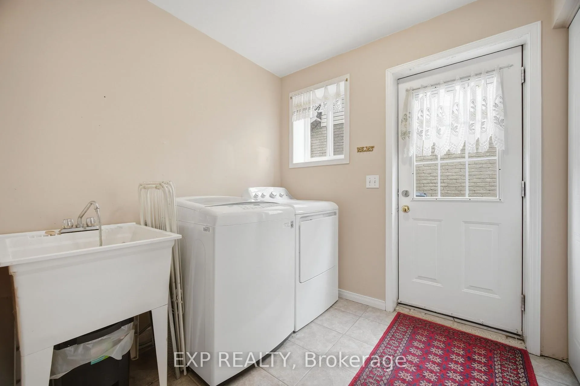 Photo 37 of Unit 1, 161 Farley Drive, Guelph, Pineridge/Westminster Woods — HOMEH