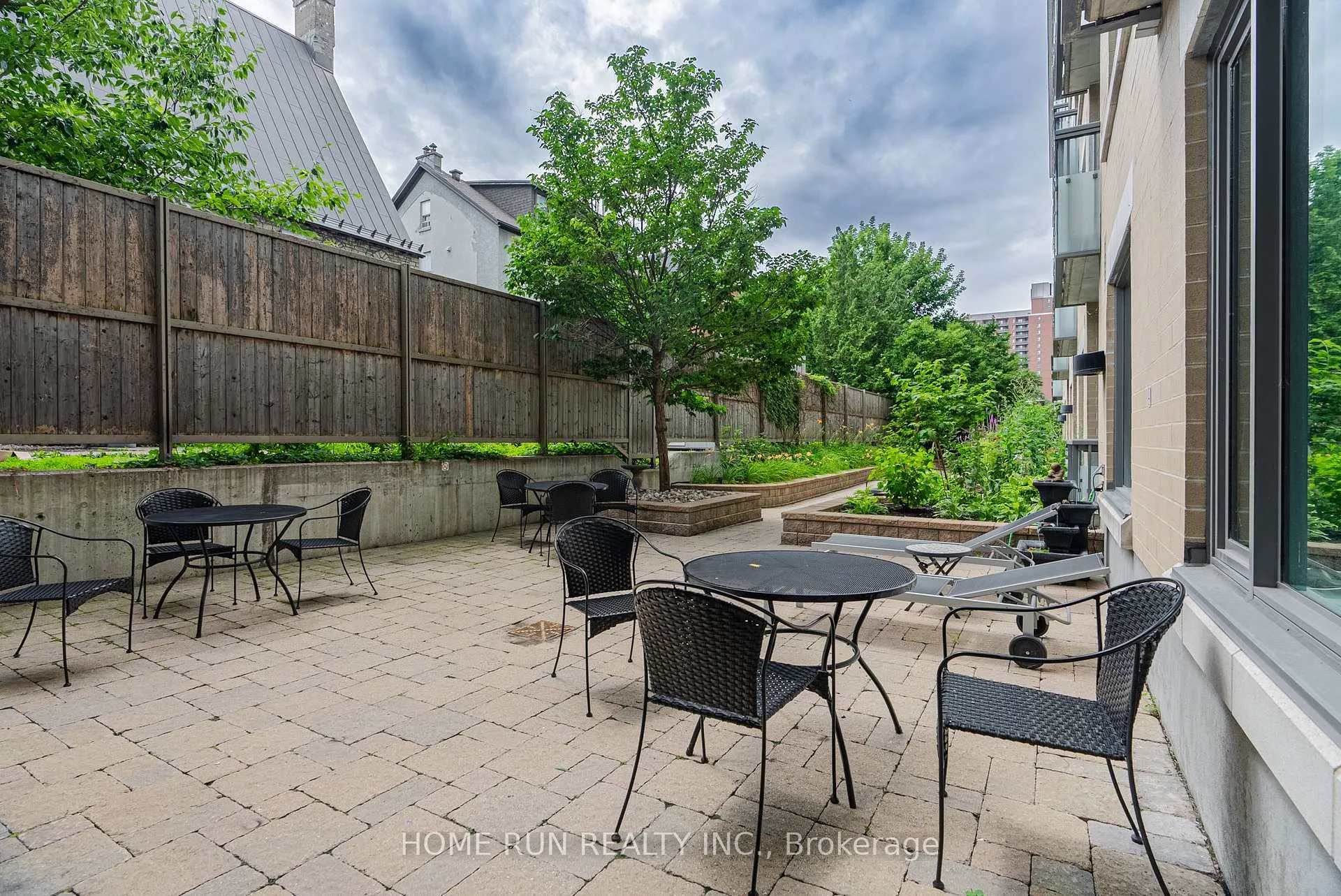 Photo 6 of Unit 714, 238 Besserer Street, Ottawa, Sandy Hill — HOMEH