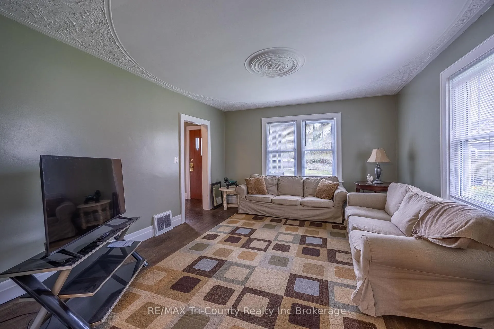 Photo 11 of 33 Wellington Street, Bayham, Port Burwell — HOMEH