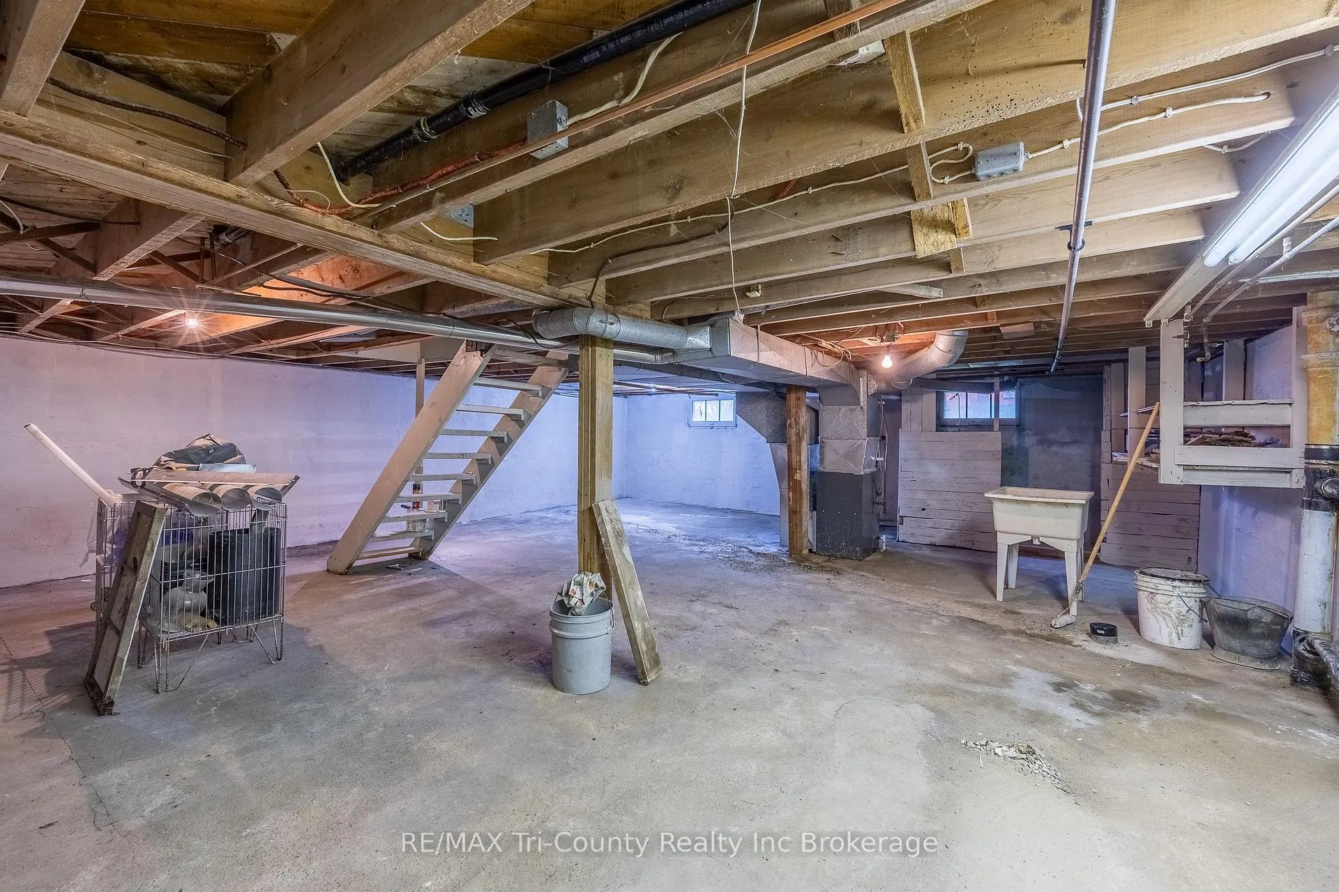 Photo 25 of 33 Wellington Street, Bayham, Port Burwell — HOMEH