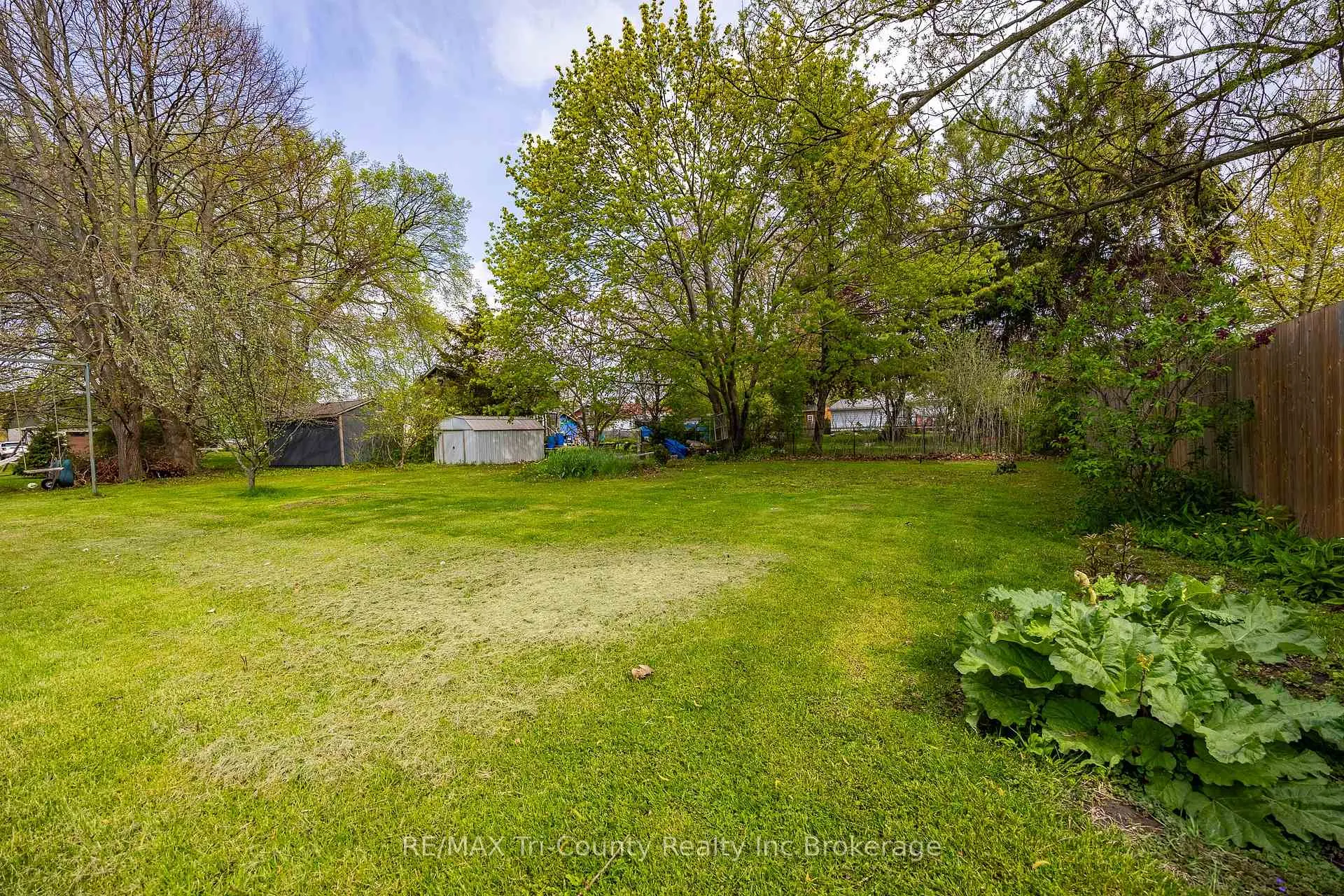 Photo 28 of 33 Wellington Street, Bayham, Port Burwell — HOMEH