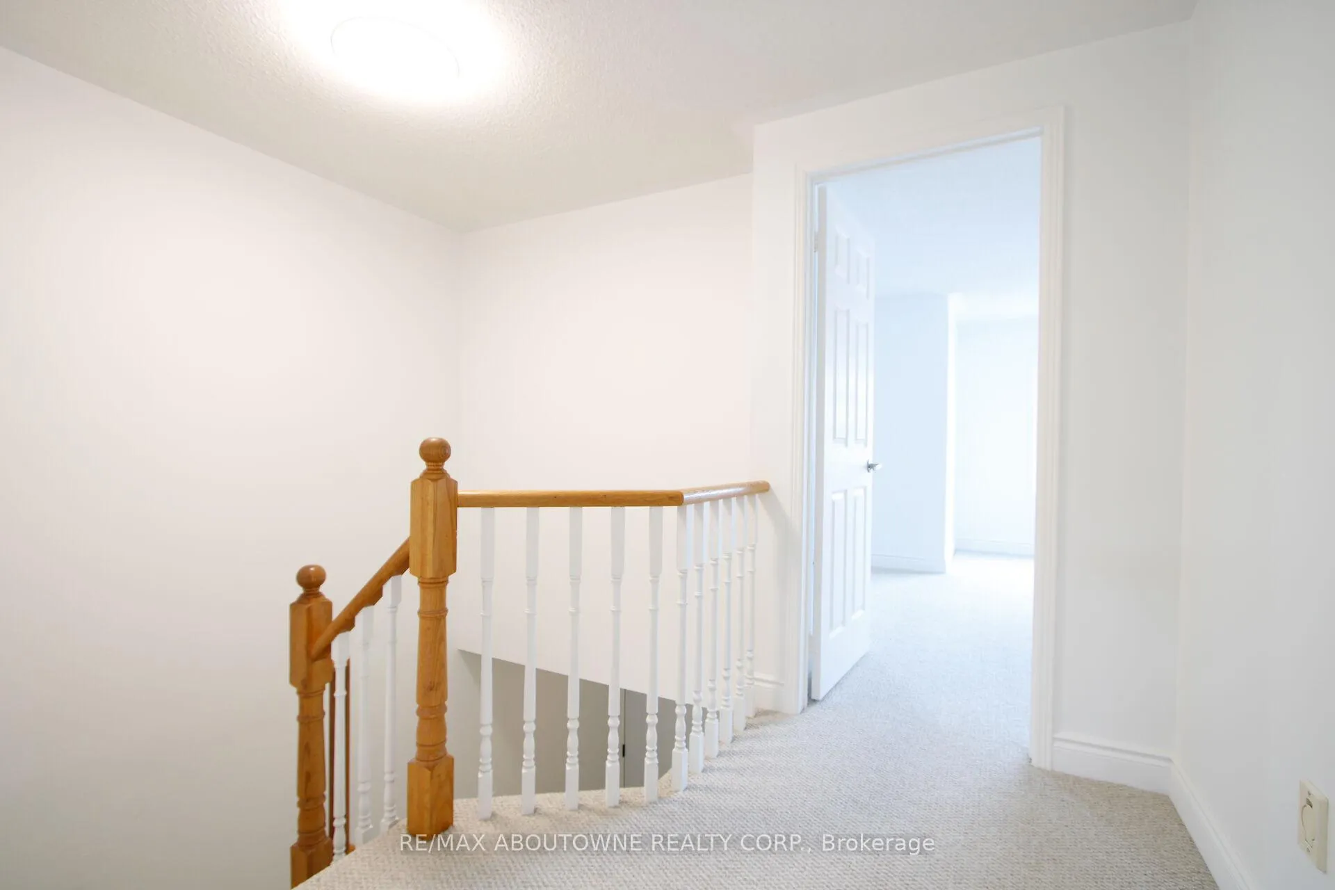 Photo 18 of 1114 Lindsay Drive, Oakville, Glen Abbey — HOMEH
