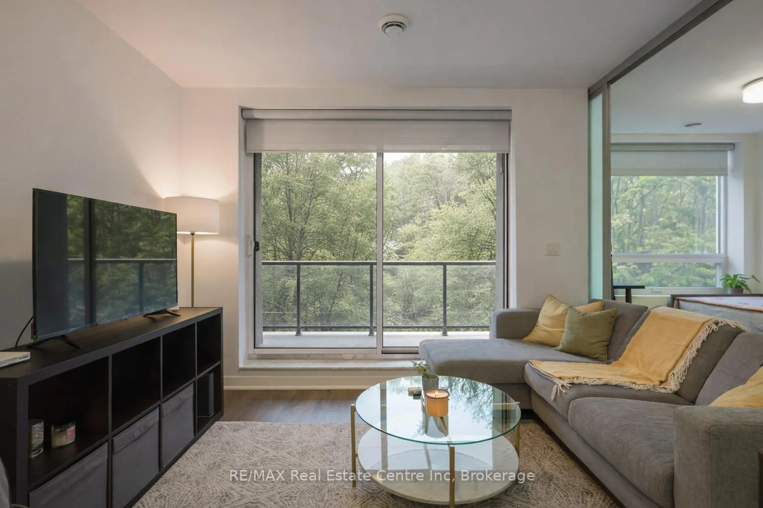 Photo 7 of Unit 501, 479 Charlton Avenue E, Hamilton, Stinson — HOMEH