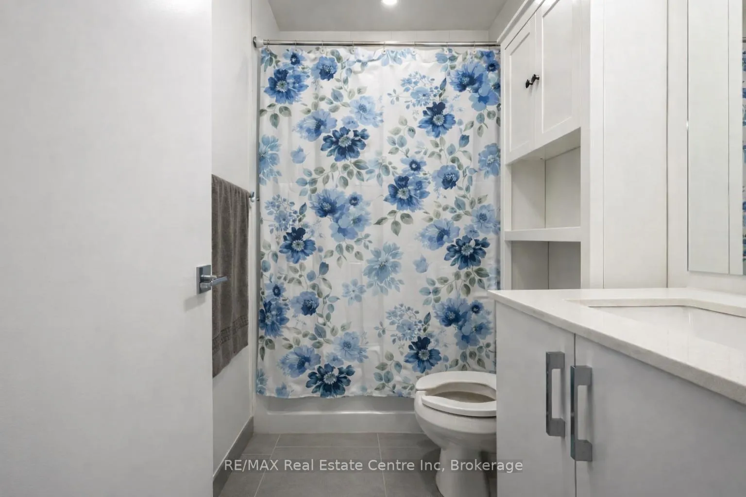 Photo 9 of Unit 501, 479 Charlton Avenue E, Hamilton, Stinson — HOMEH
