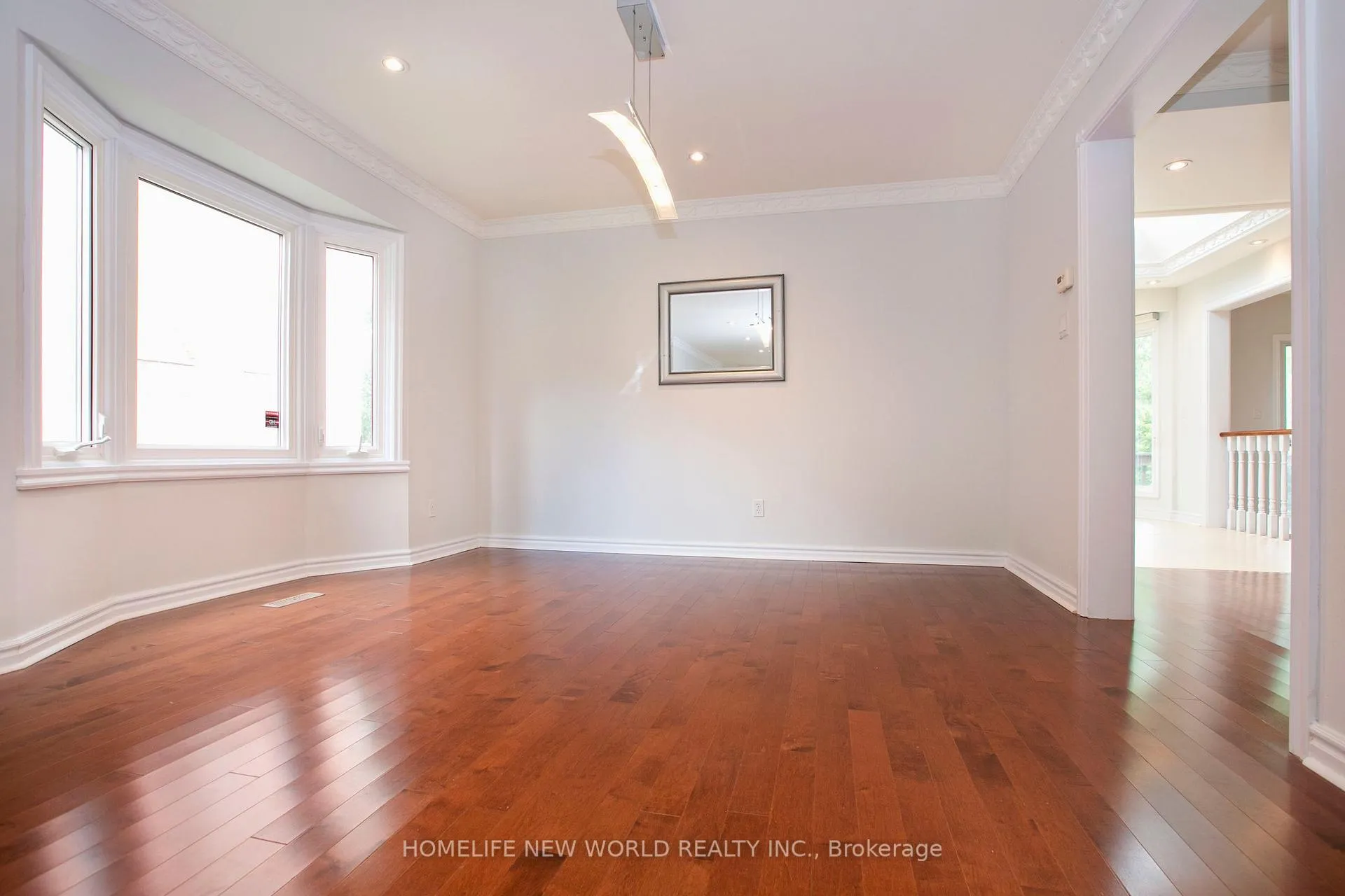 Photo 6 of 27 John Stiver Crescent, Markham, Buttonville — HOMEH