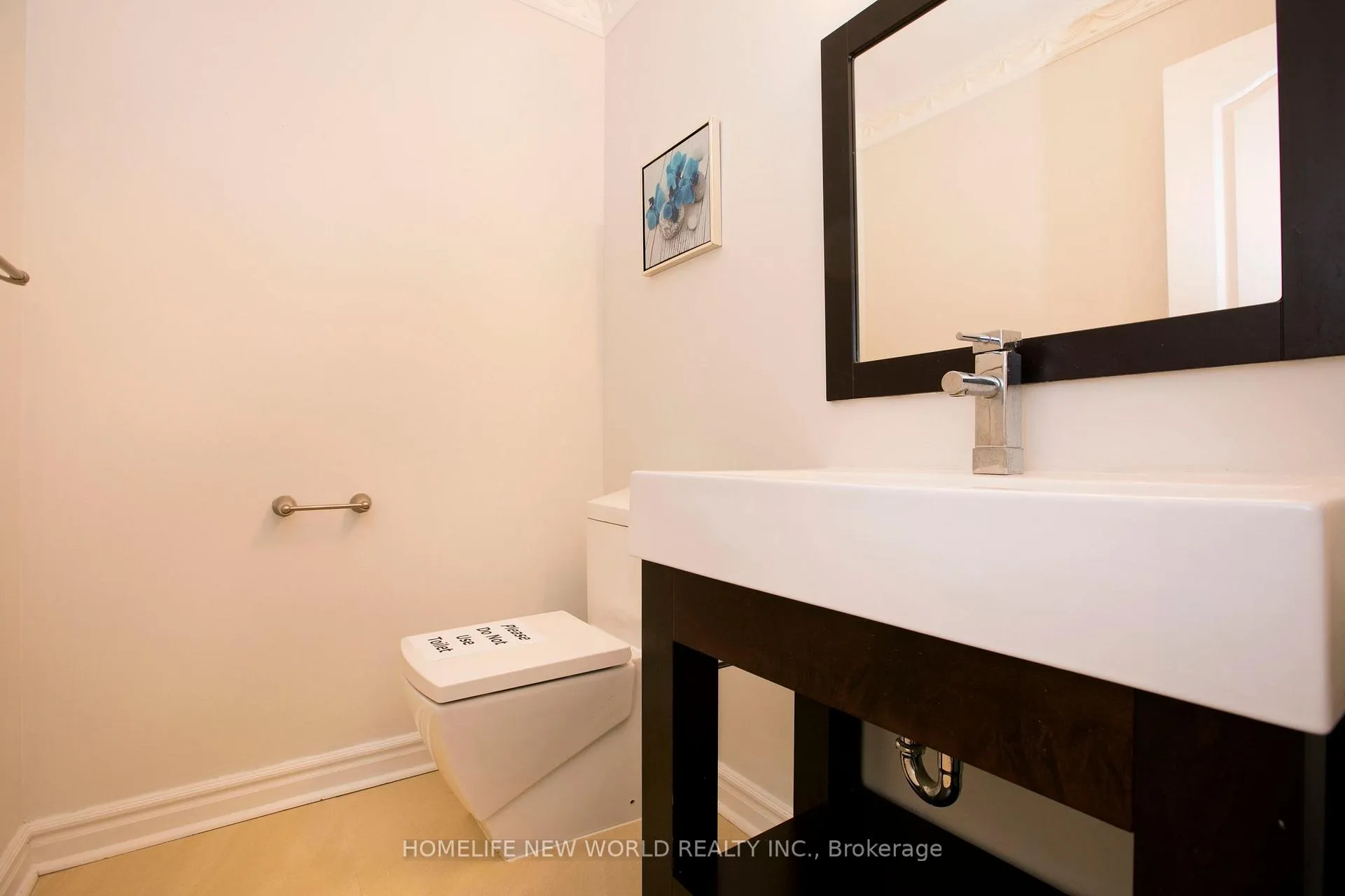 Photo 7 of 27 John Stiver Crescent, Markham, Buttonville — HOMEH