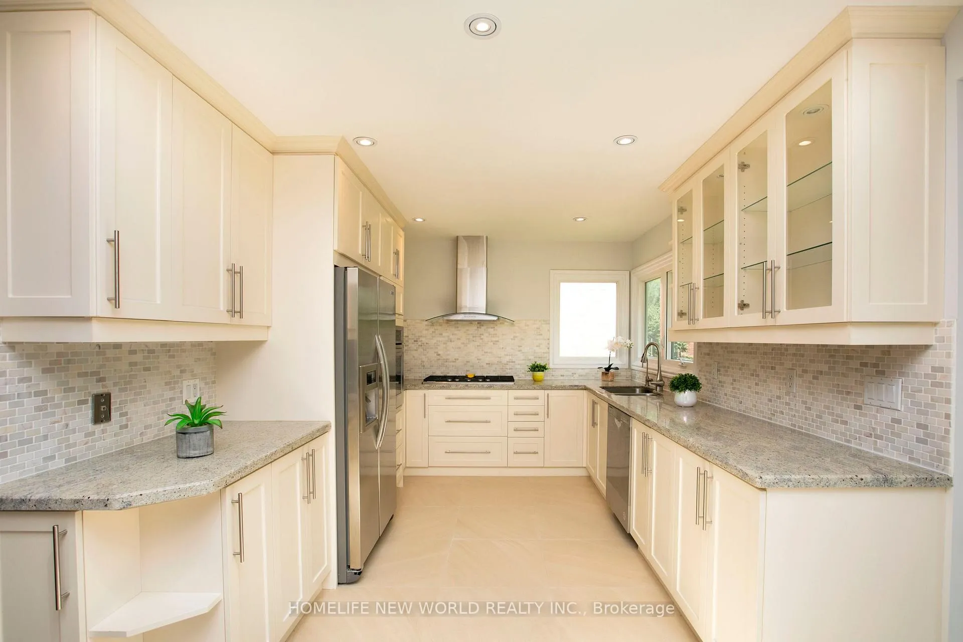 Photo 10 of 27 John Stiver Crescent, Markham, Buttonville — HOMEH