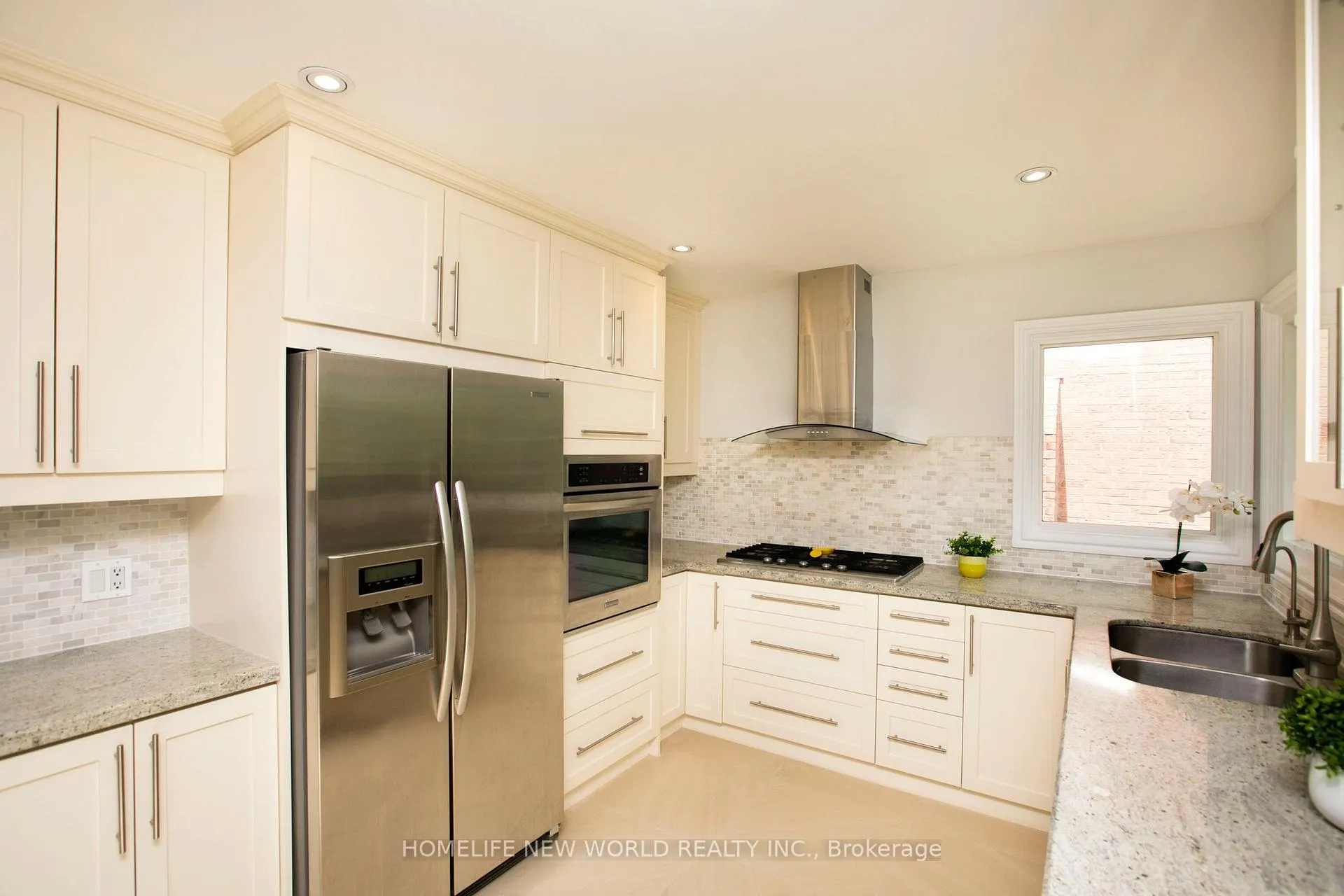 Photo 11 of 27 John Stiver Crescent, Markham, Buttonville — HOMEH