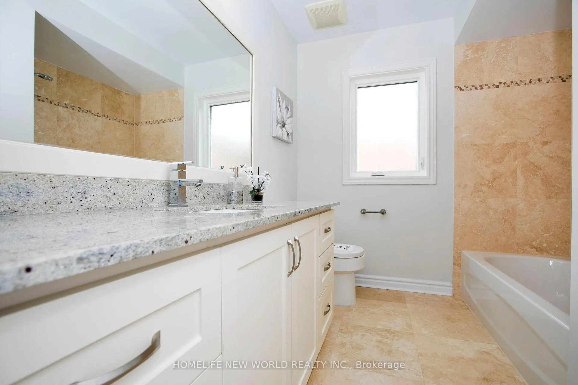 Photo 14 of 27 John Stiver Crescent, Markham, Buttonville — HOMEH
