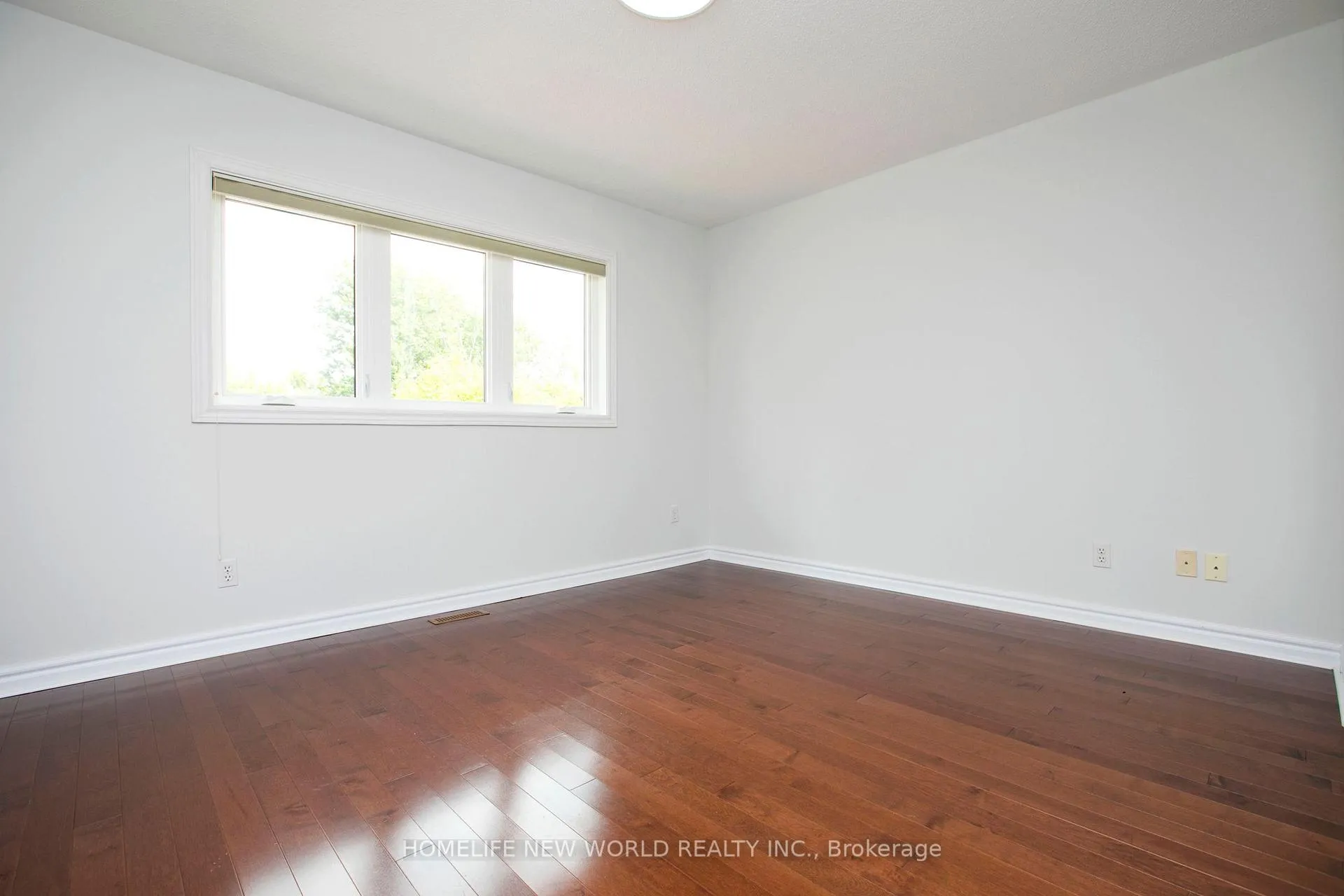 Photo 16 of 27 John Stiver Crescent, Markham, Buttonville — HOMEH