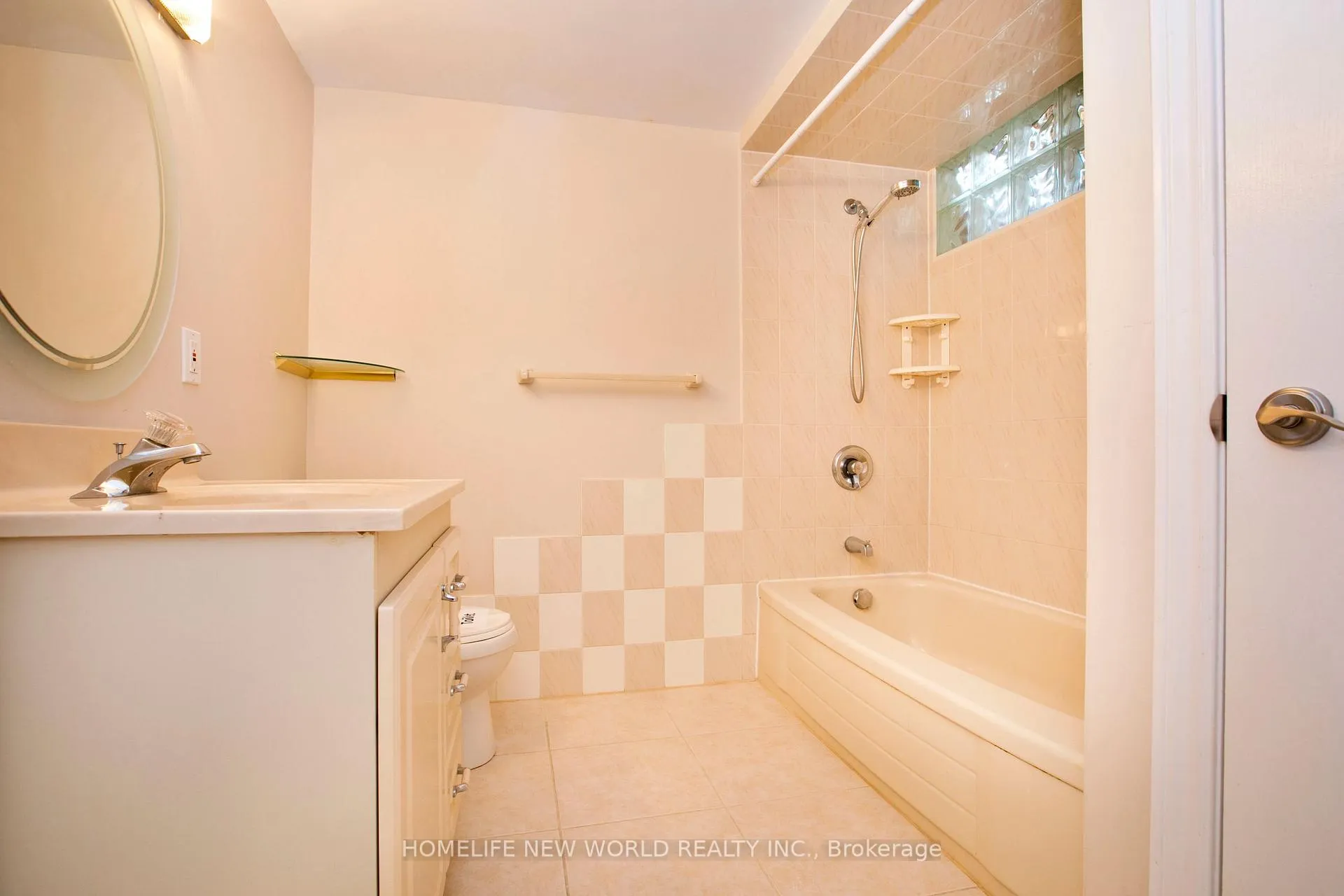 Photo 24 of 27 John Stiver Crescent, Markham, Buttonville — HOMEH