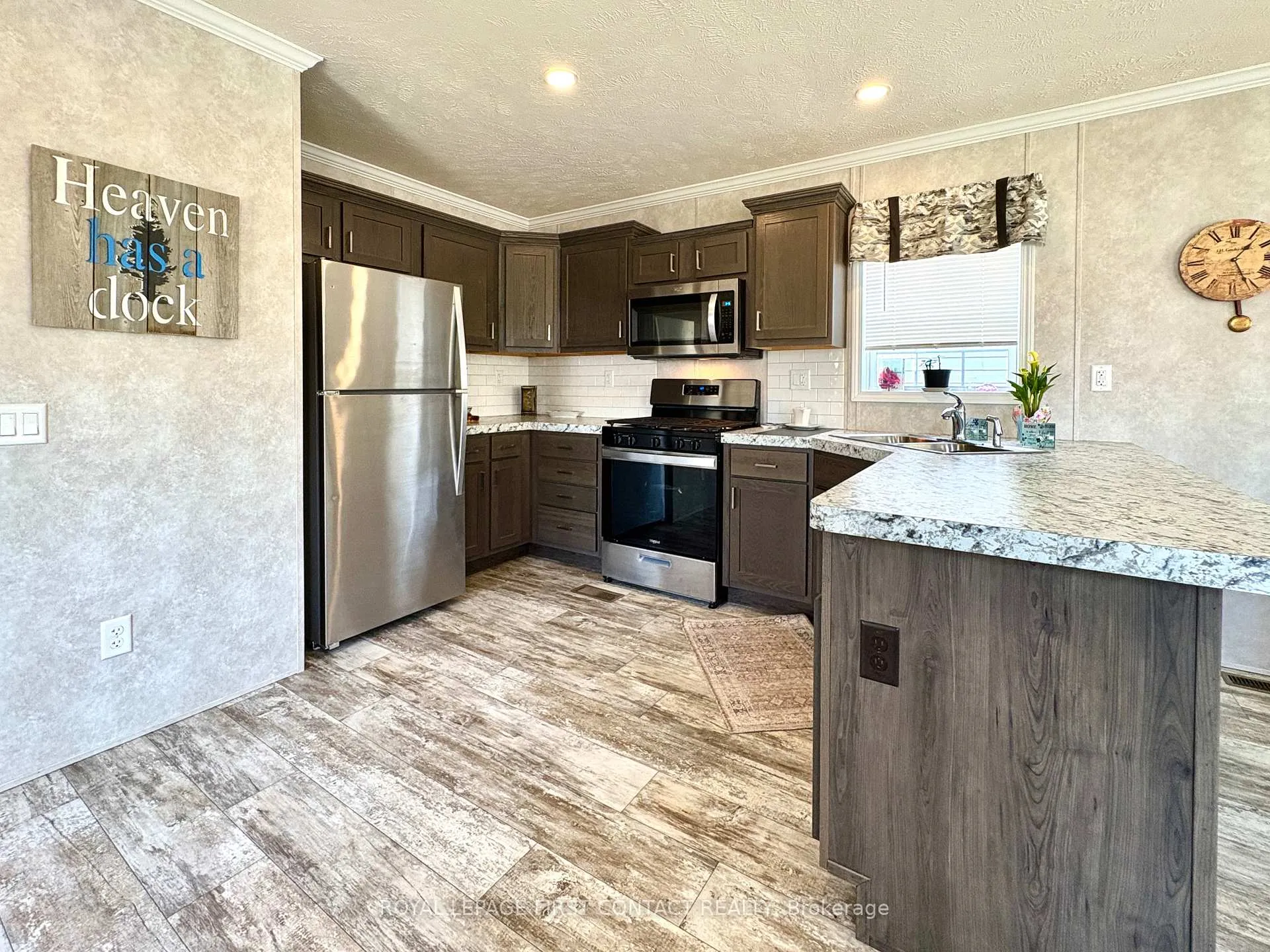 Photo 8 of 40 Shamrock Crescent, Essa, Rural Essa — HOMEH