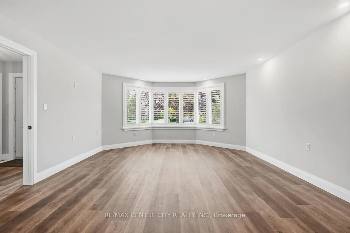 Photo 7 of 22 Ilderbrook Circle, Middlesex Centre, Ilderton — HOMEH