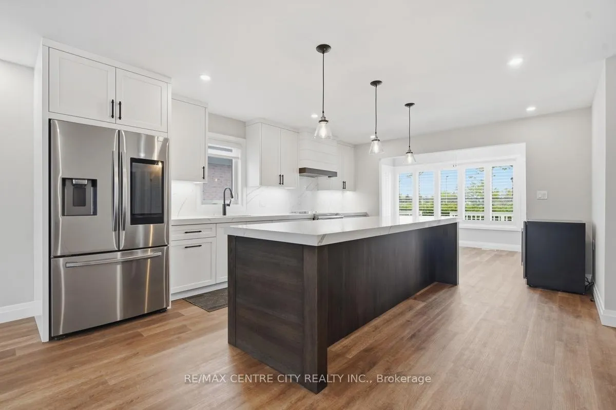 Photo 10 of 22 Ilderbrook Circle, Middlesex Centre, Ilderton — HOMEH