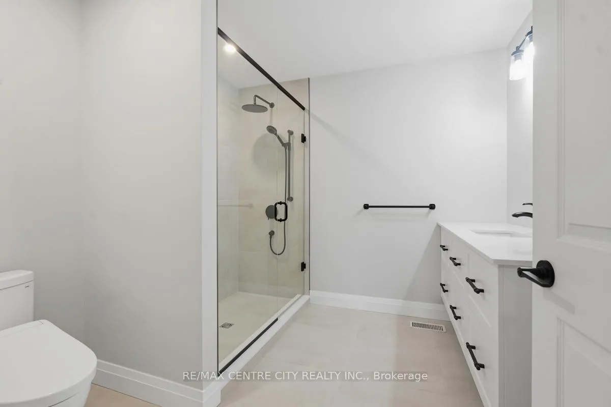 Photo 21 of 22 Ilderbrook Circle, Middlesex Centre, Ilderton — HOMEH