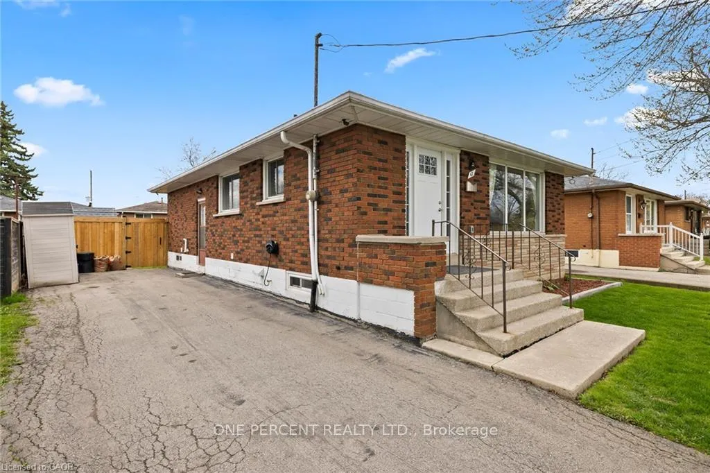 Photo 20 of 42 Atwater Crescent, Hamilton, Rolston — HOMEH