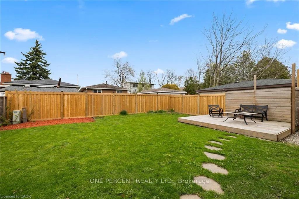 Photo 22 of 42 Atwater Crescent, Hamilton, Rolston — HOMEH