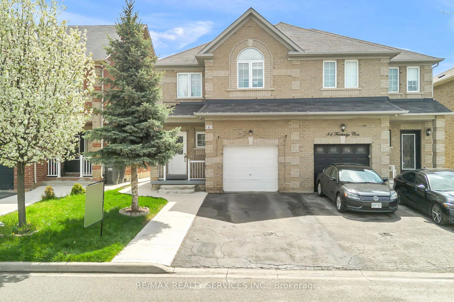 Photo 1 of 82 Footbridge Crescent, Brampton, Sandringham-Wellington — HOMEH