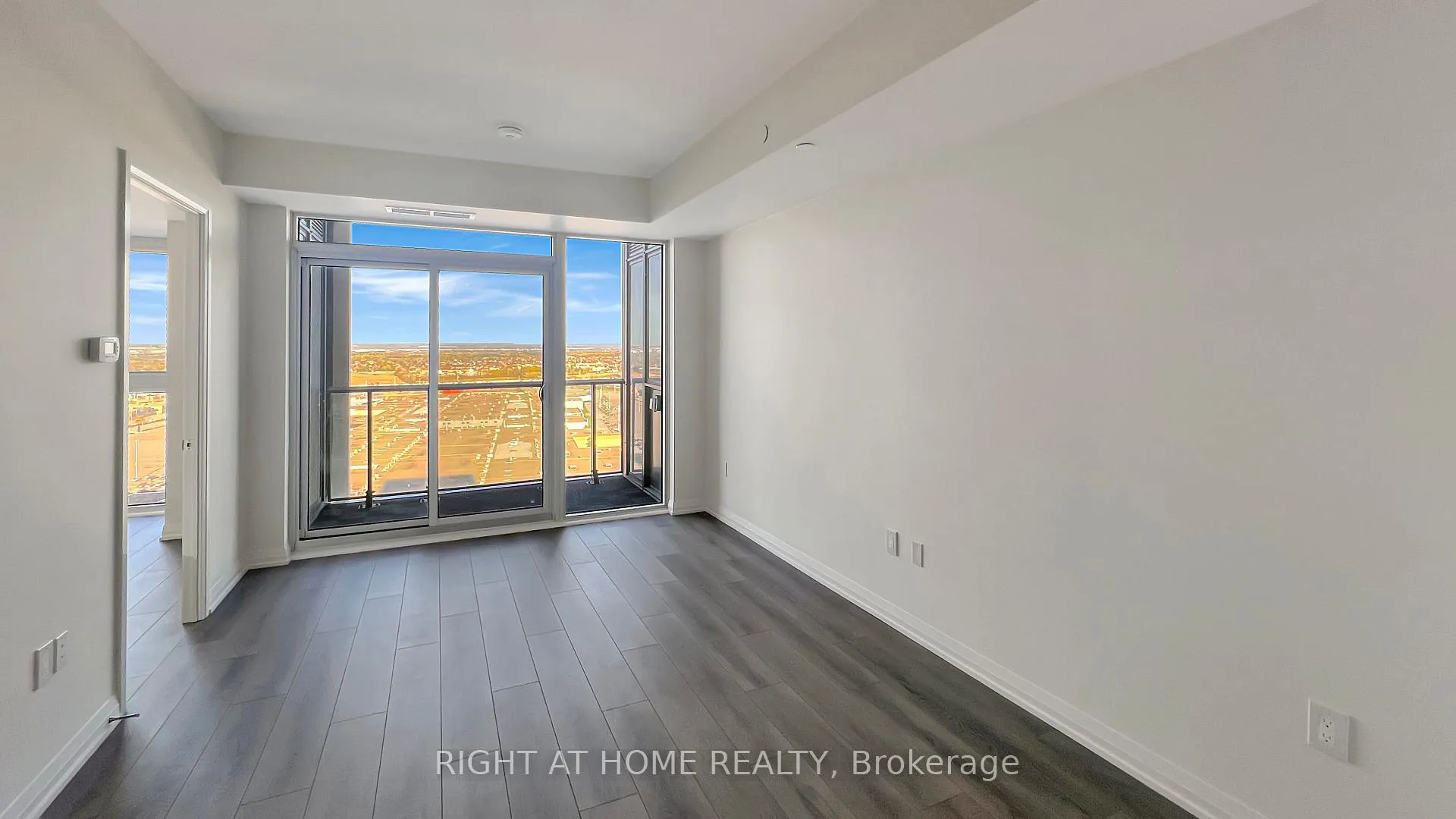 Photo 8 of Unit 2219, 9000 Jane Street, Vaughan, Vellore Village — HOMEH
