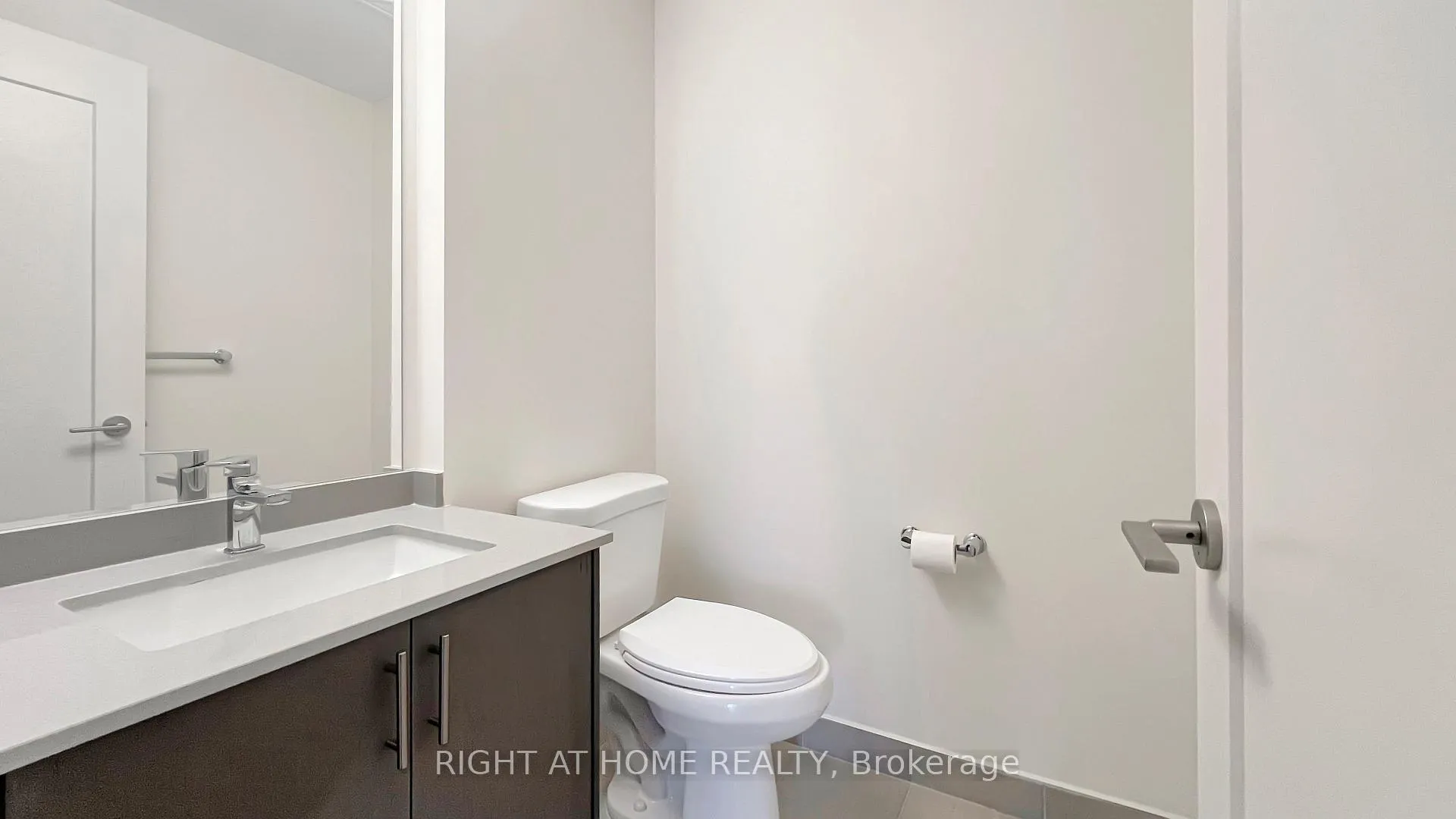 Photo 12 of Unit 2219, 9000 Jane Street, Vaughan, Vellore Village — HOMEH