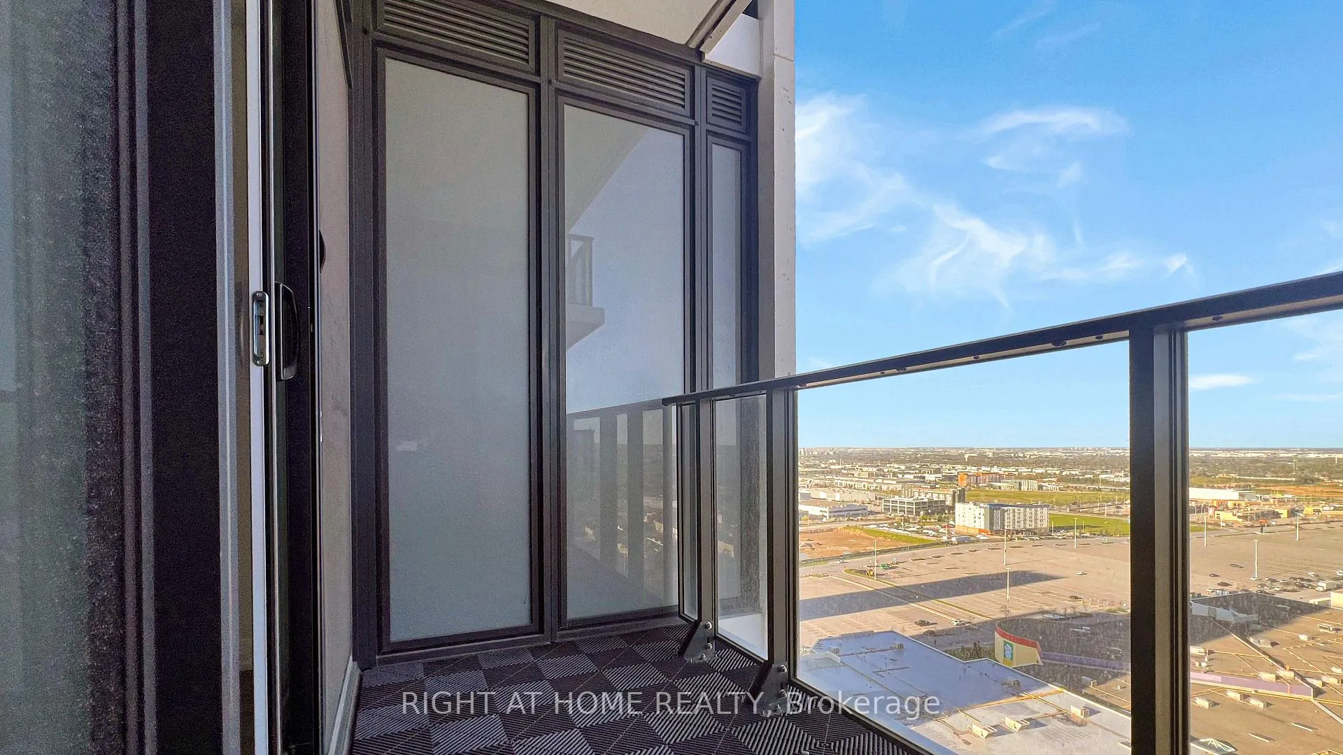 Photo 13 of Unit 2219, 9000 Jane Street, Vaughan, Vellore Village — HOMEH
