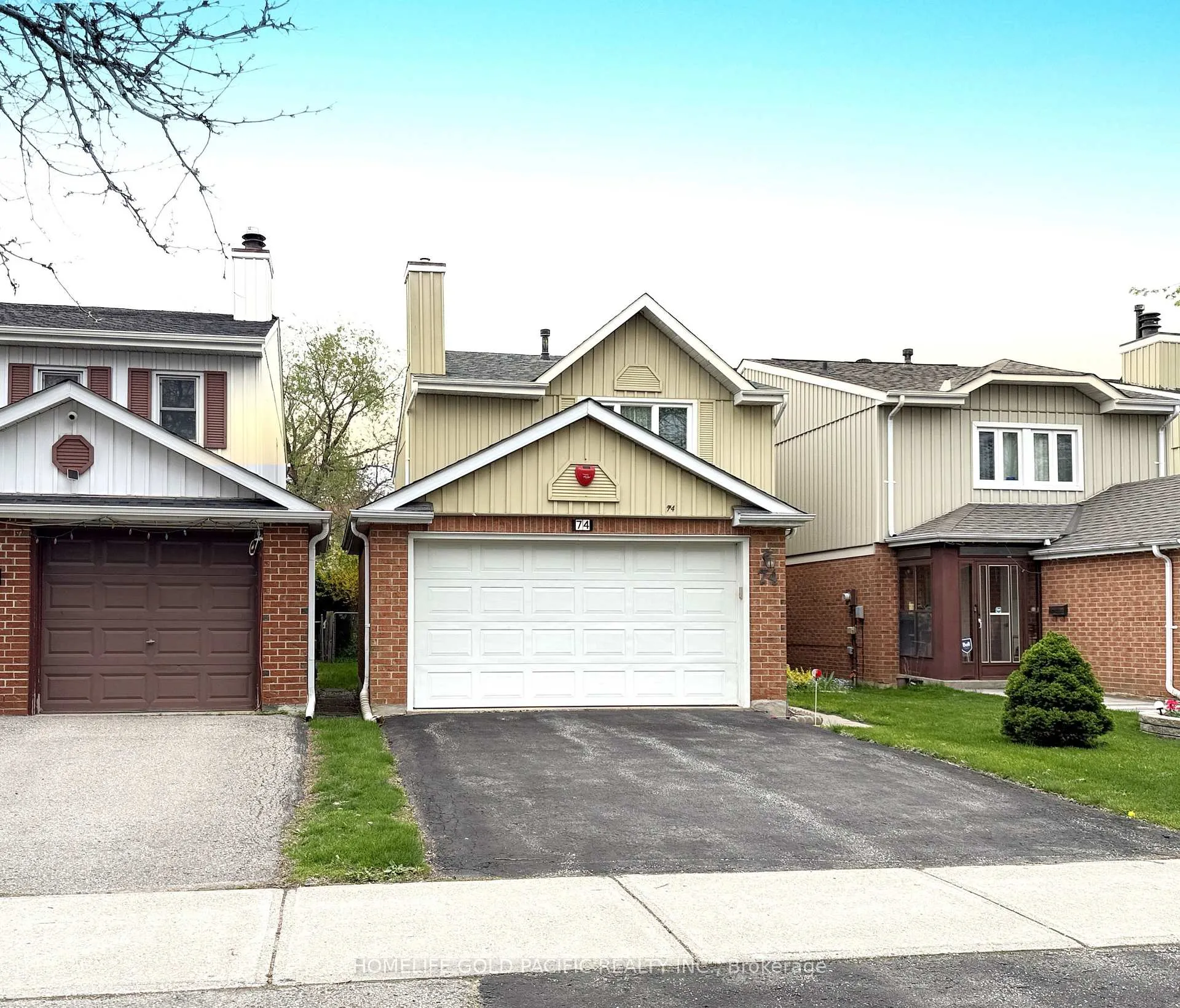 Photo 2 of 74 Belinda Square, Scarborough, Steeles — HOMEH