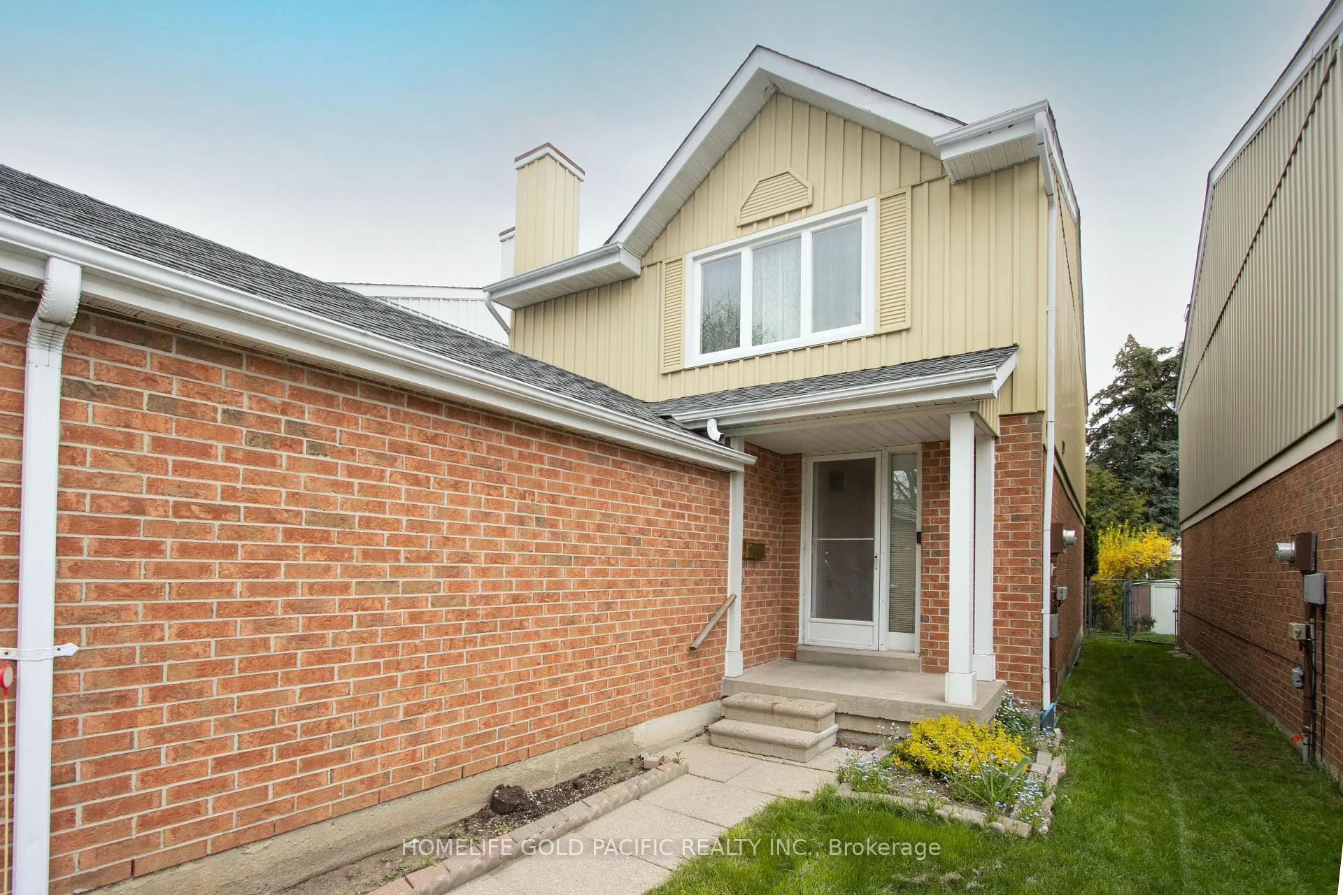 Photo 4 of 74 Belinda Square, Scarborough, Steeles — HOMEH