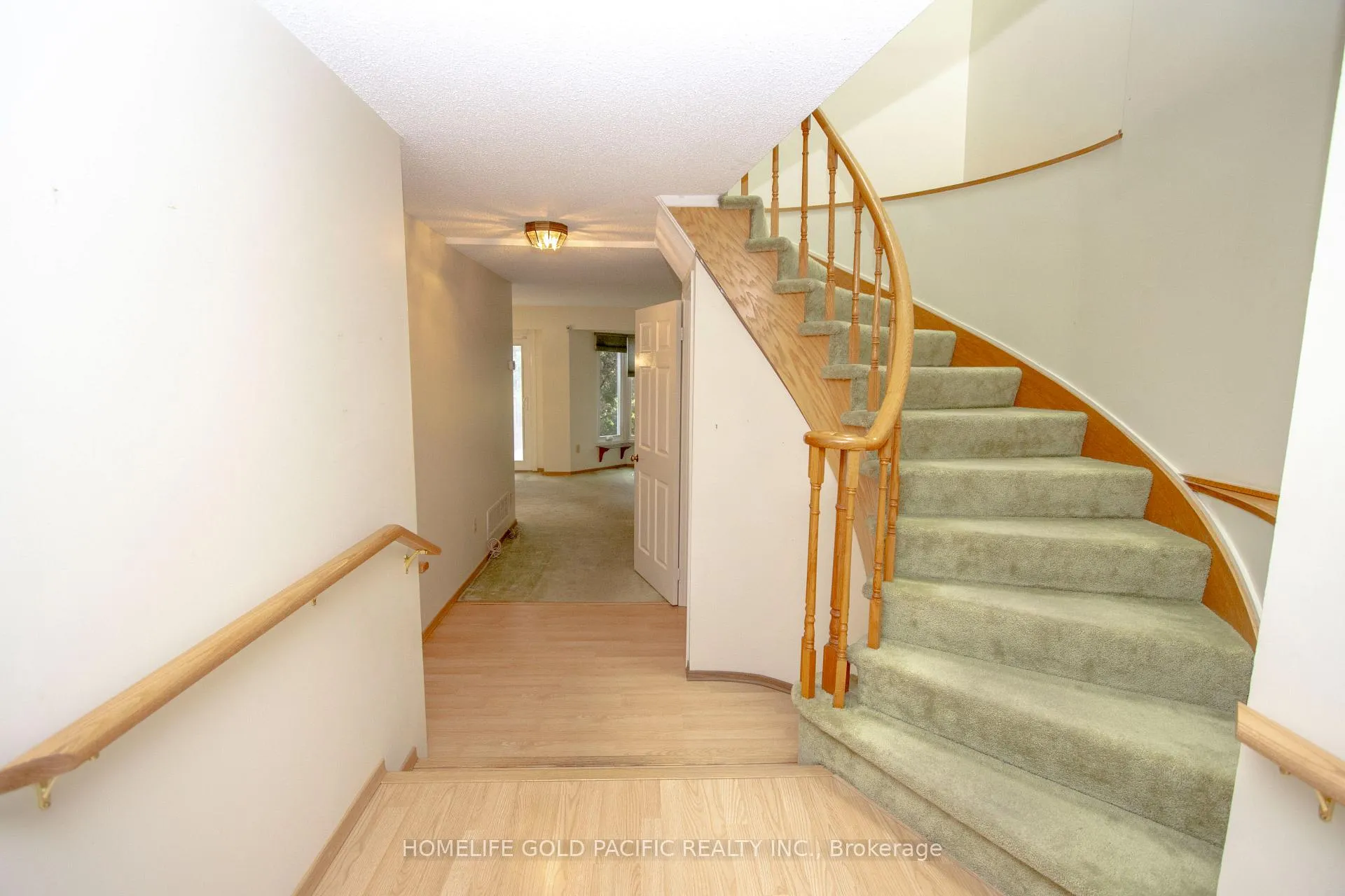 Photo 5 of 74 Belinda Square, Scarborough, Steeles — HOMEH