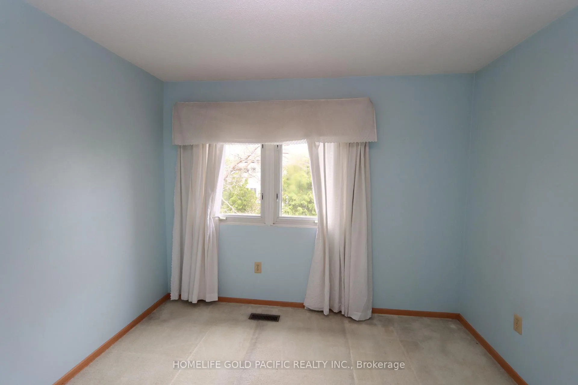 Photo 32 of 74 Belinda Square, Scarborough, Steeles — HOMEH